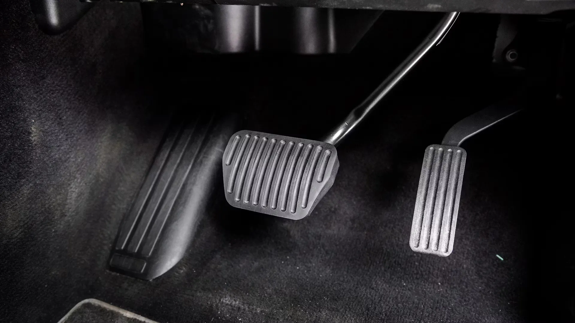 Range Rover Sport Pedals Image, Range Rover Sport Photos in India CarWale