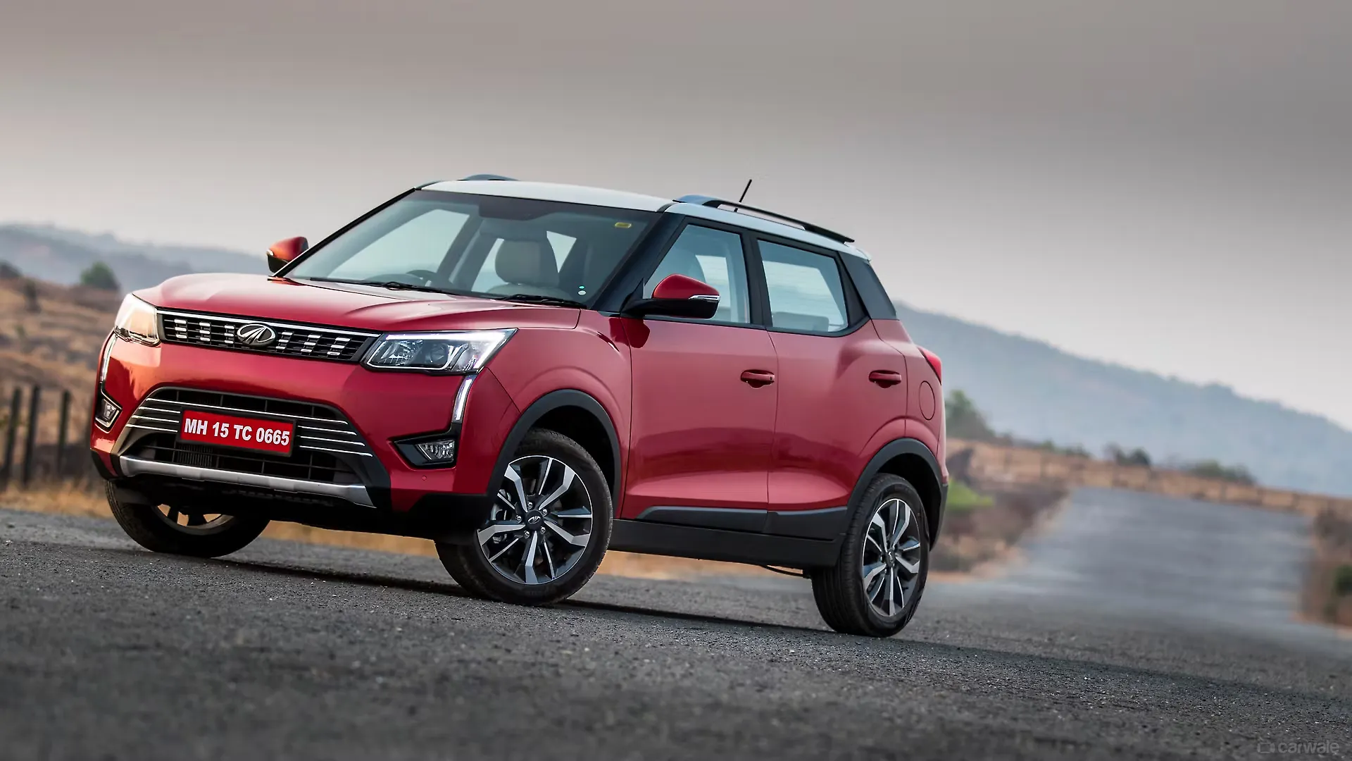 XUV300 Exterior Image, XUV300 Photos in India CarWale