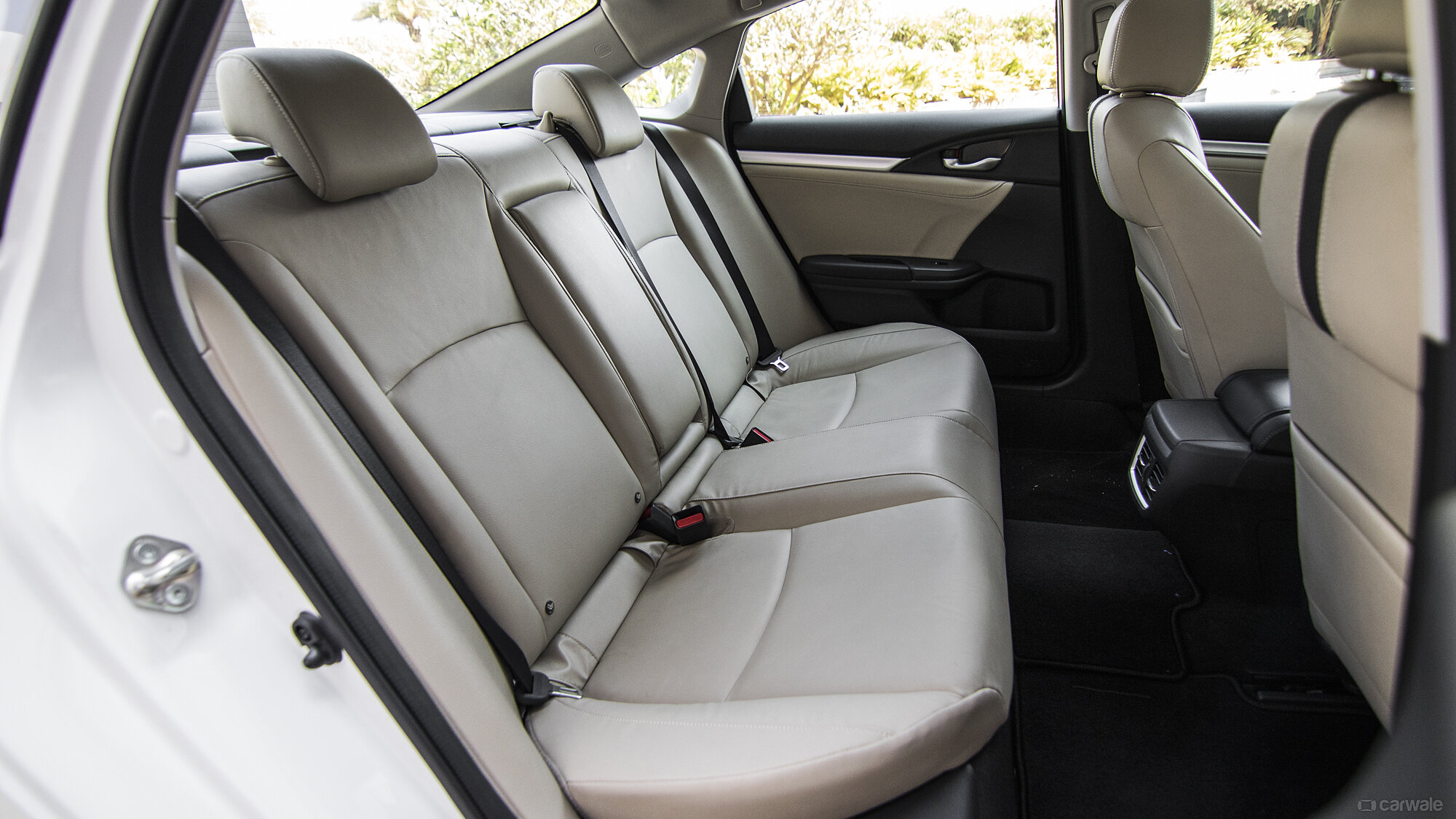 Civic Interior Image, Civic Photos in India - CarWale