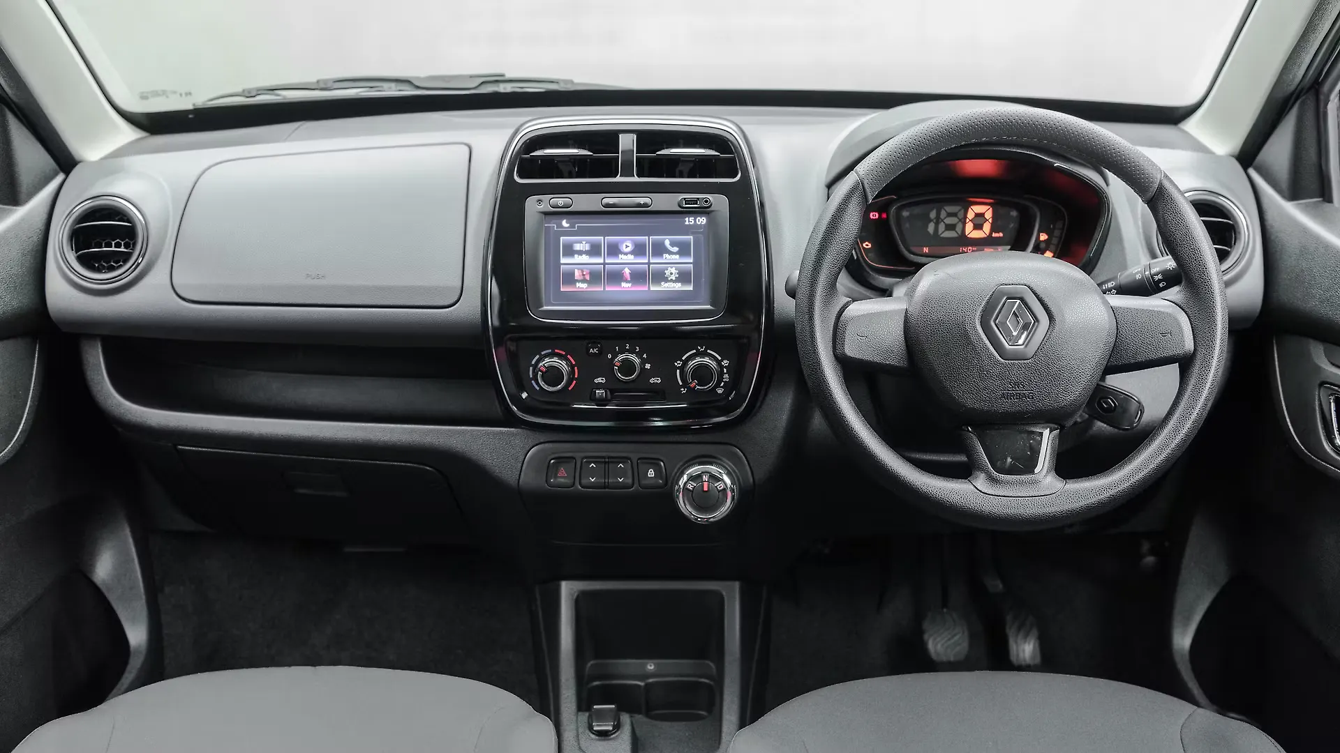 Kwid [2019] Dashboard Image, Kwid [2019] Photos in India CarWale