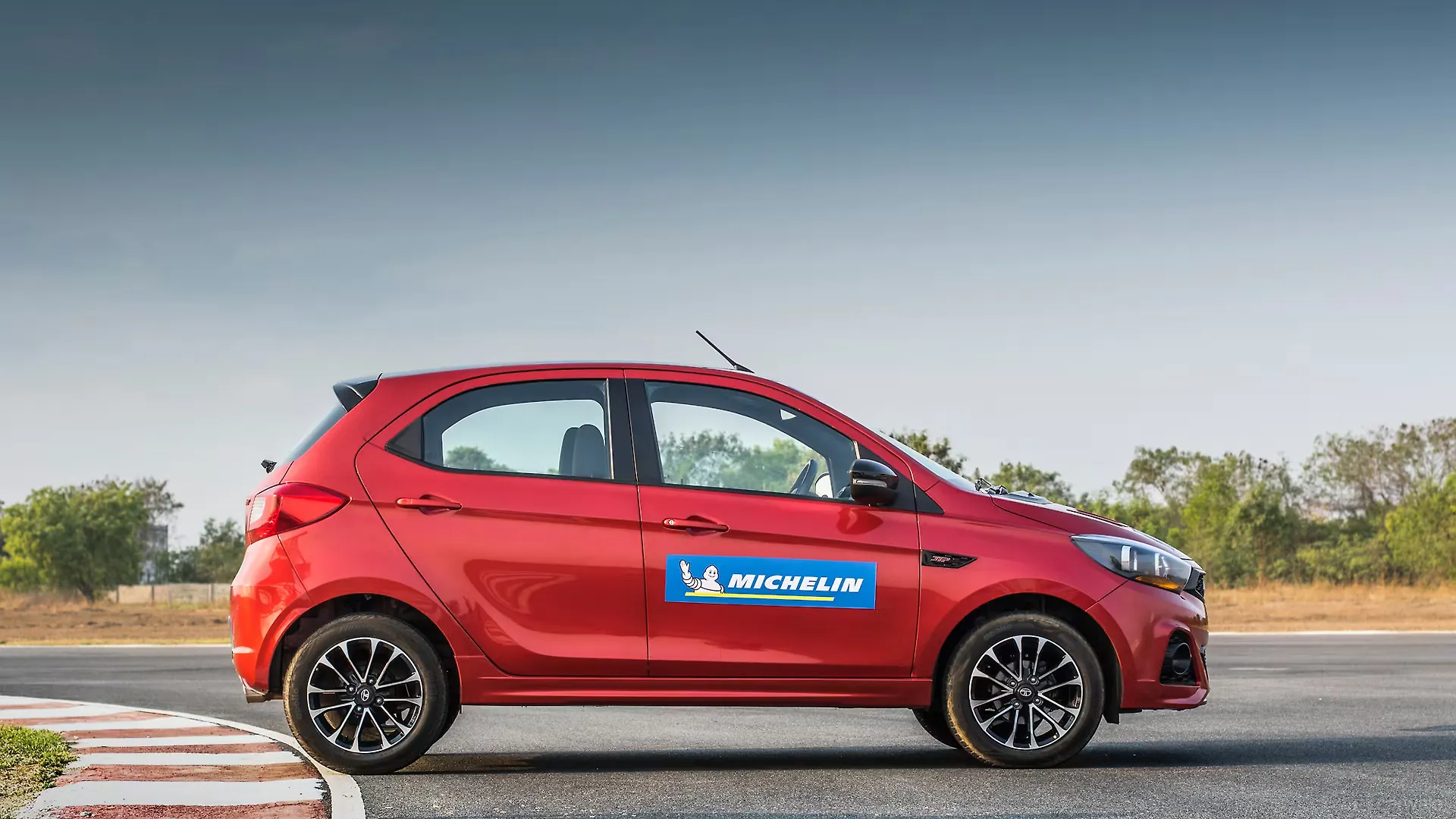 Tiago JTP Exterior Image, Tiago JTP Photos in India CarWale