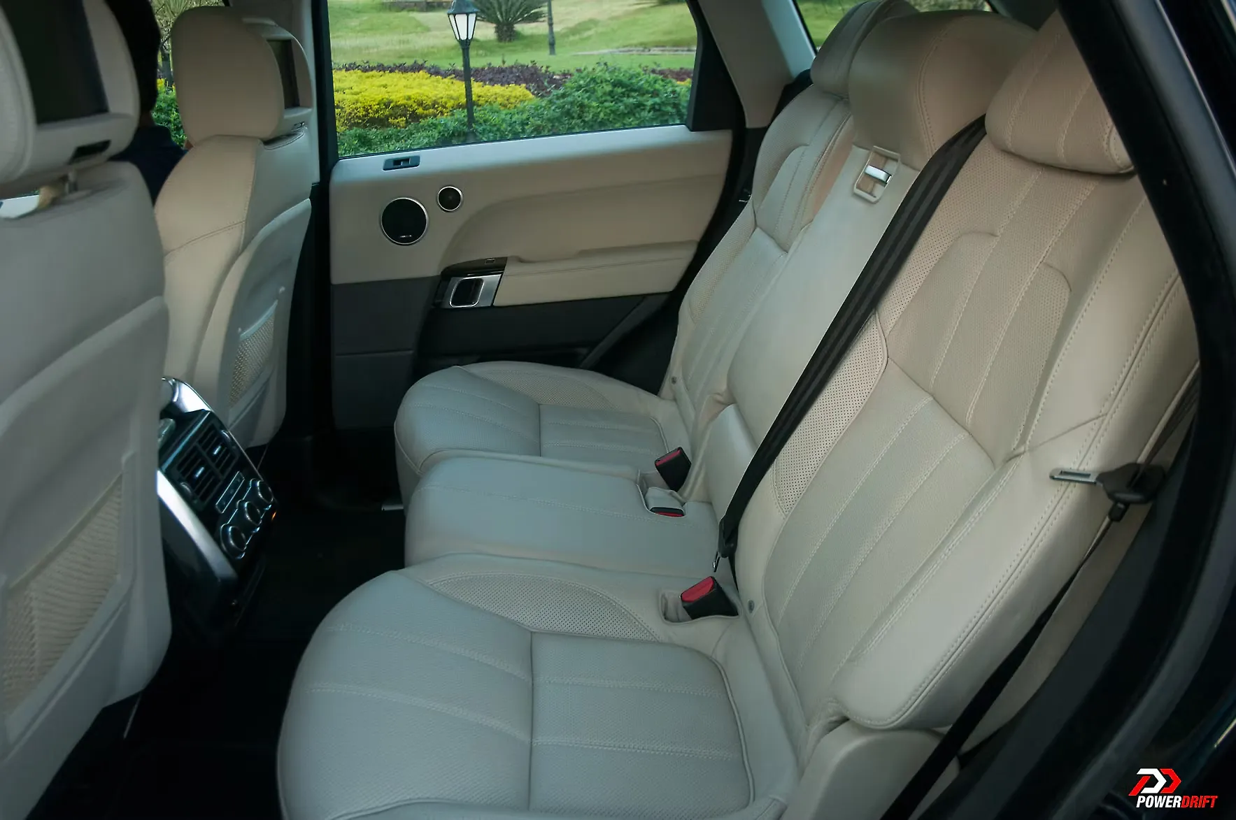 Range Rover Sport [20132018] Rear Seat Space Image, Range Rover Sport