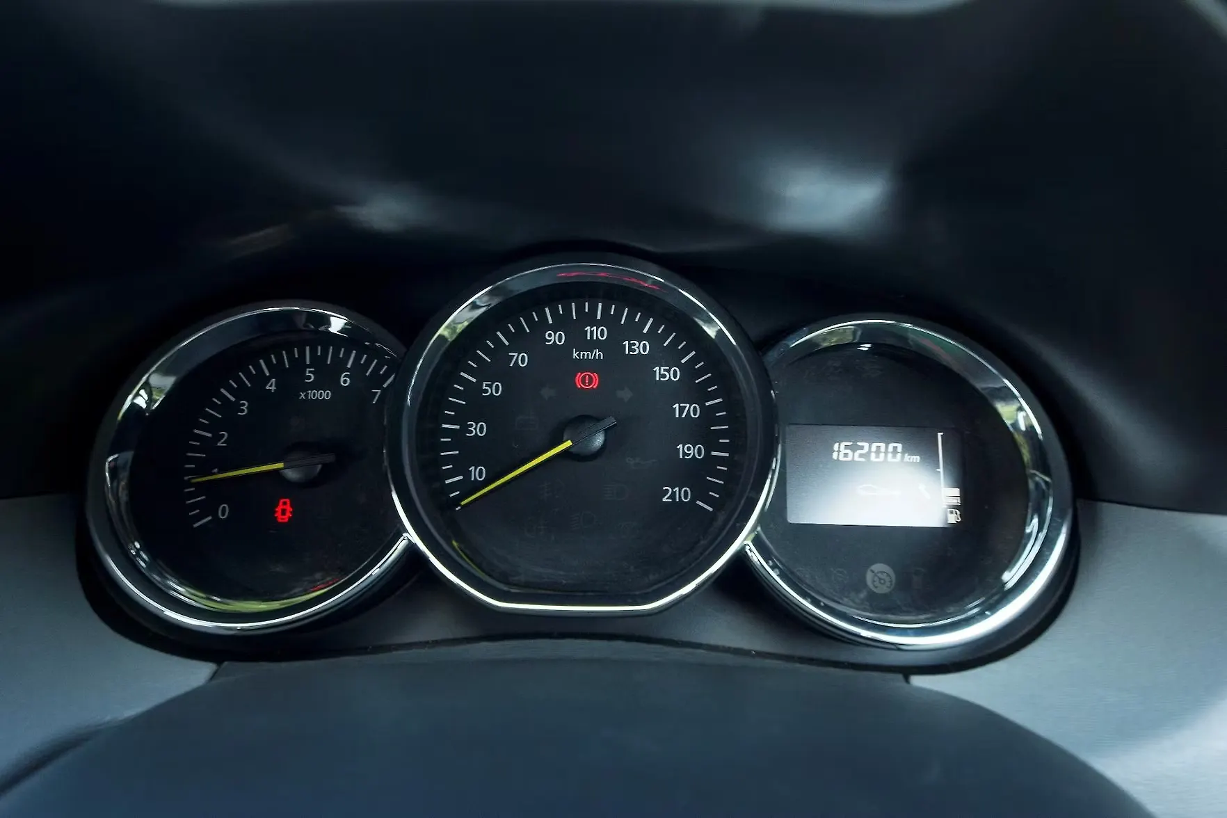 Duster [20122015] Instrument Panel Image, Duster [20122015] Photos in