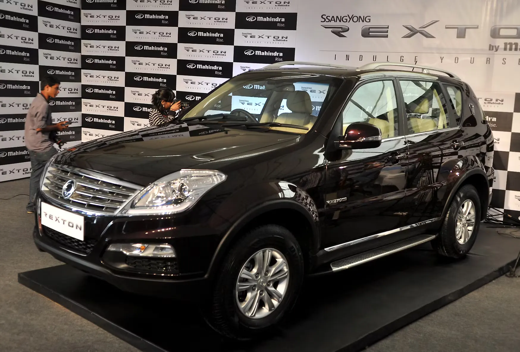 Rexton Exterior Image, Rexton Photos in India CarWale