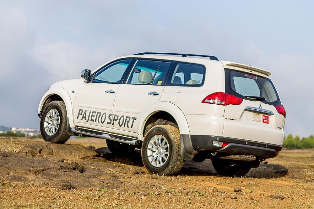 Pajero Sport Left Rear Three Quarter Image, Pajero Sport Photos in ...