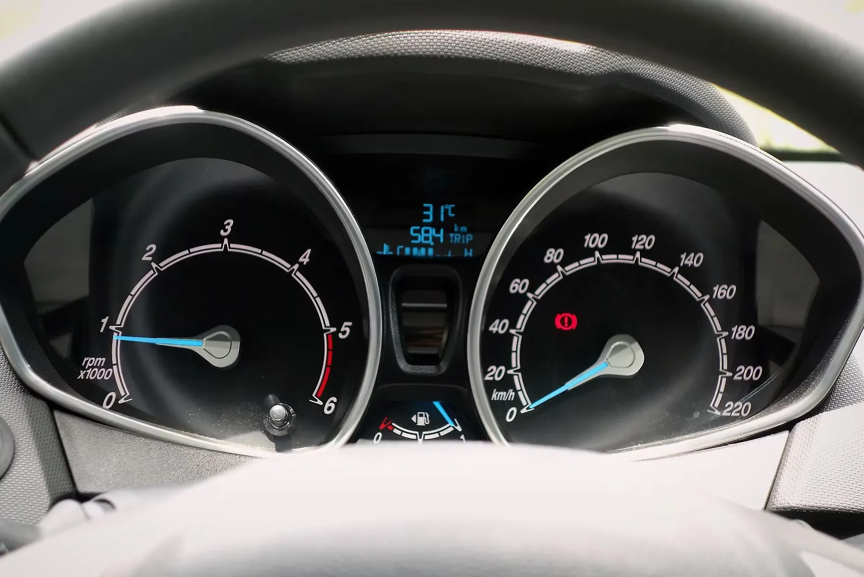 Fiesta [20142016] Instrument Panel Image, Fiesta [20142016] Photos in