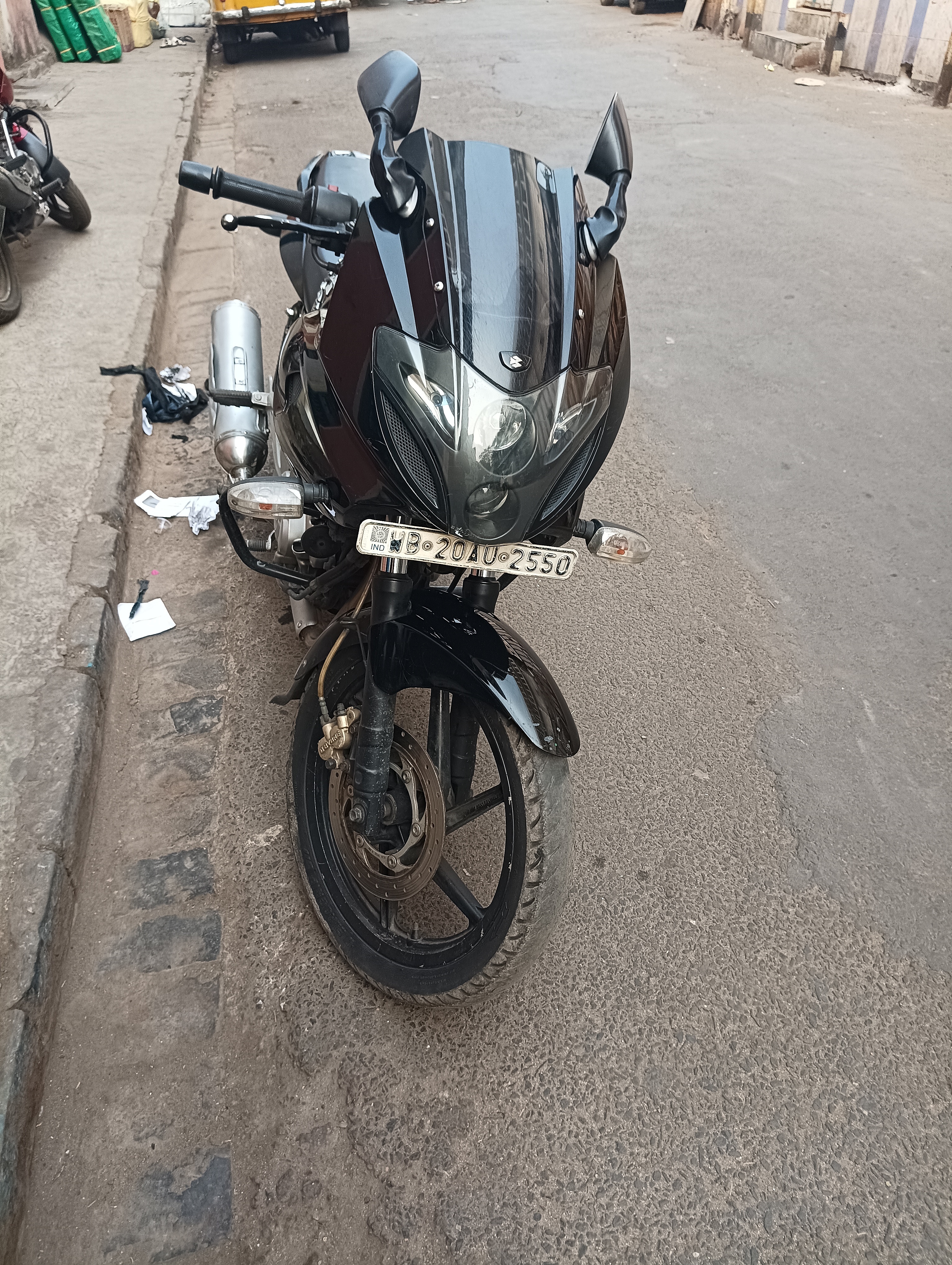 Pulsar 220 online total price