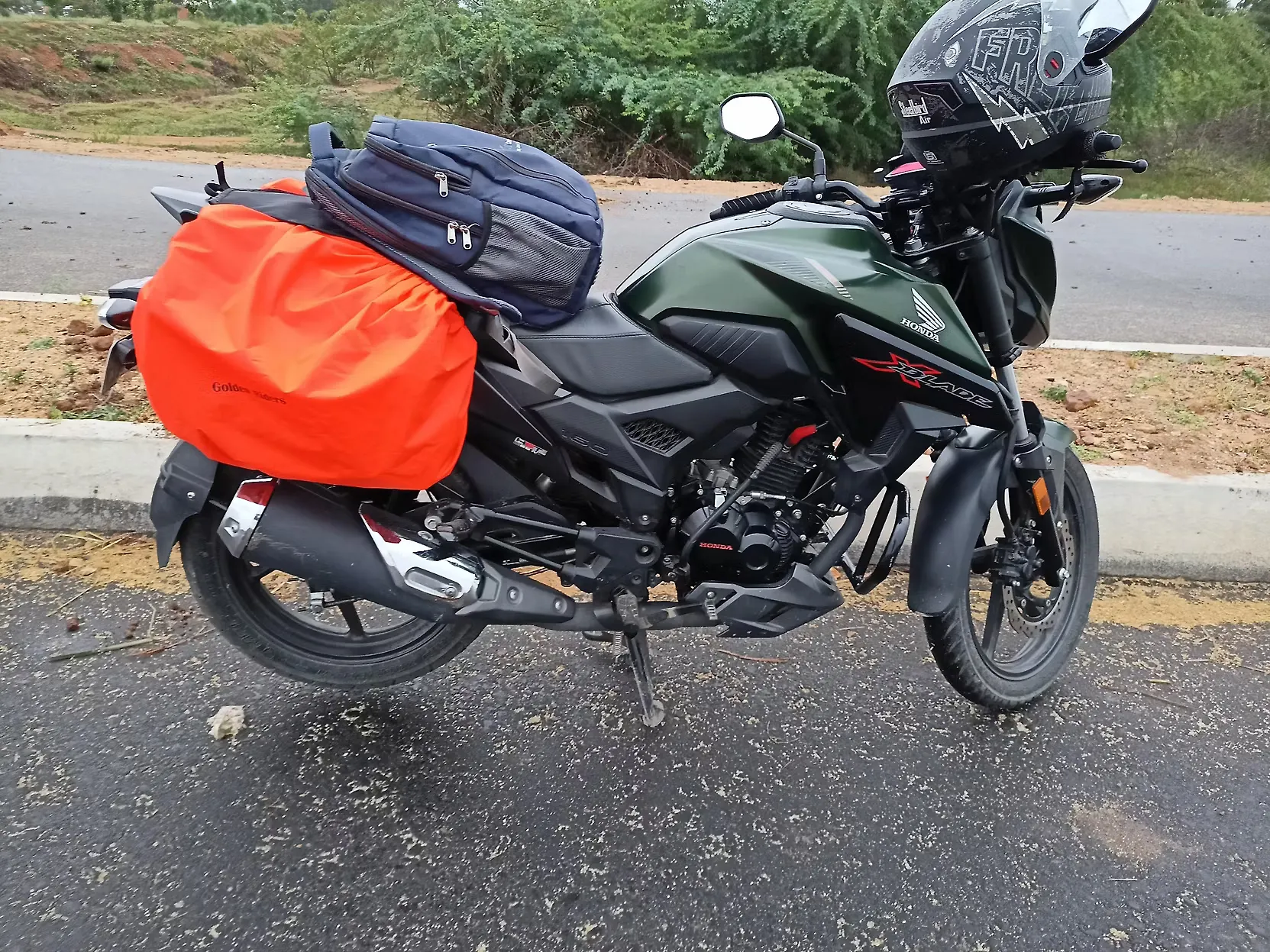 honda bikes x blade price mileage