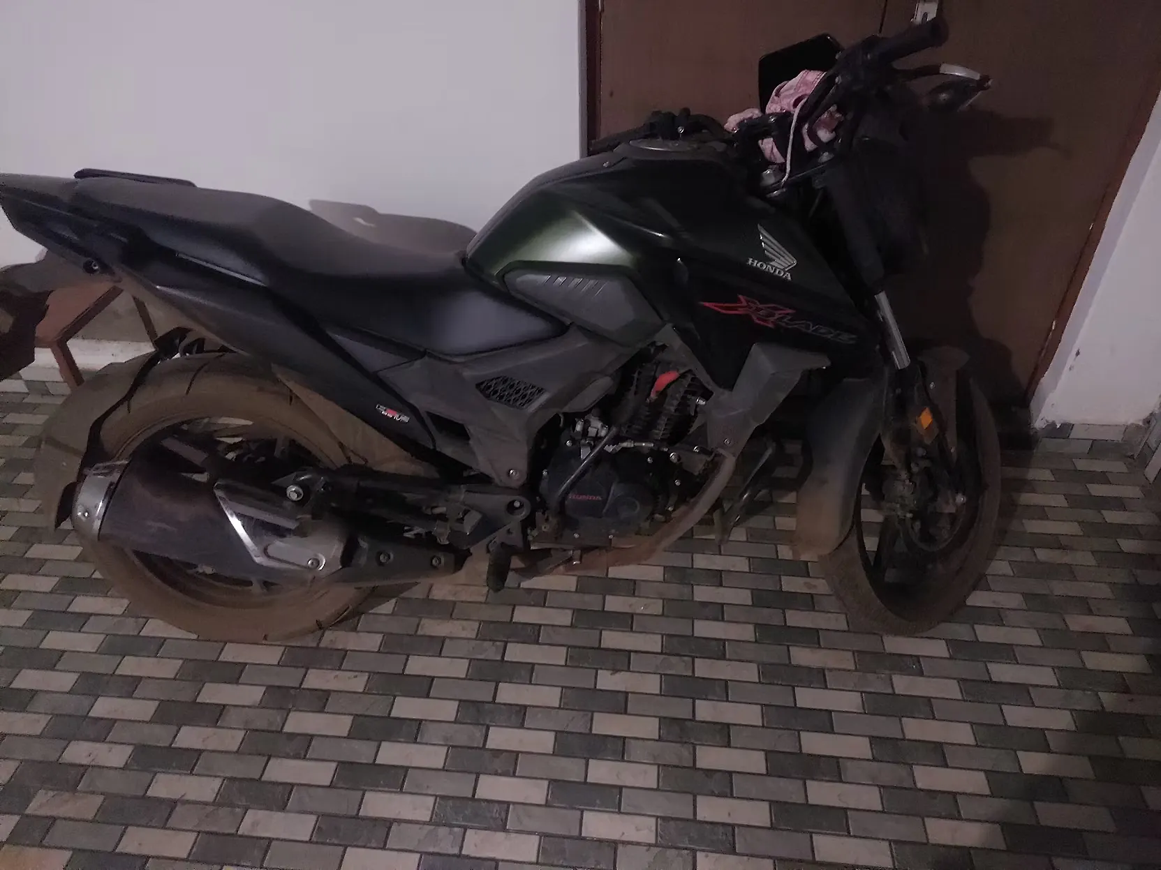 x blade 200 cc