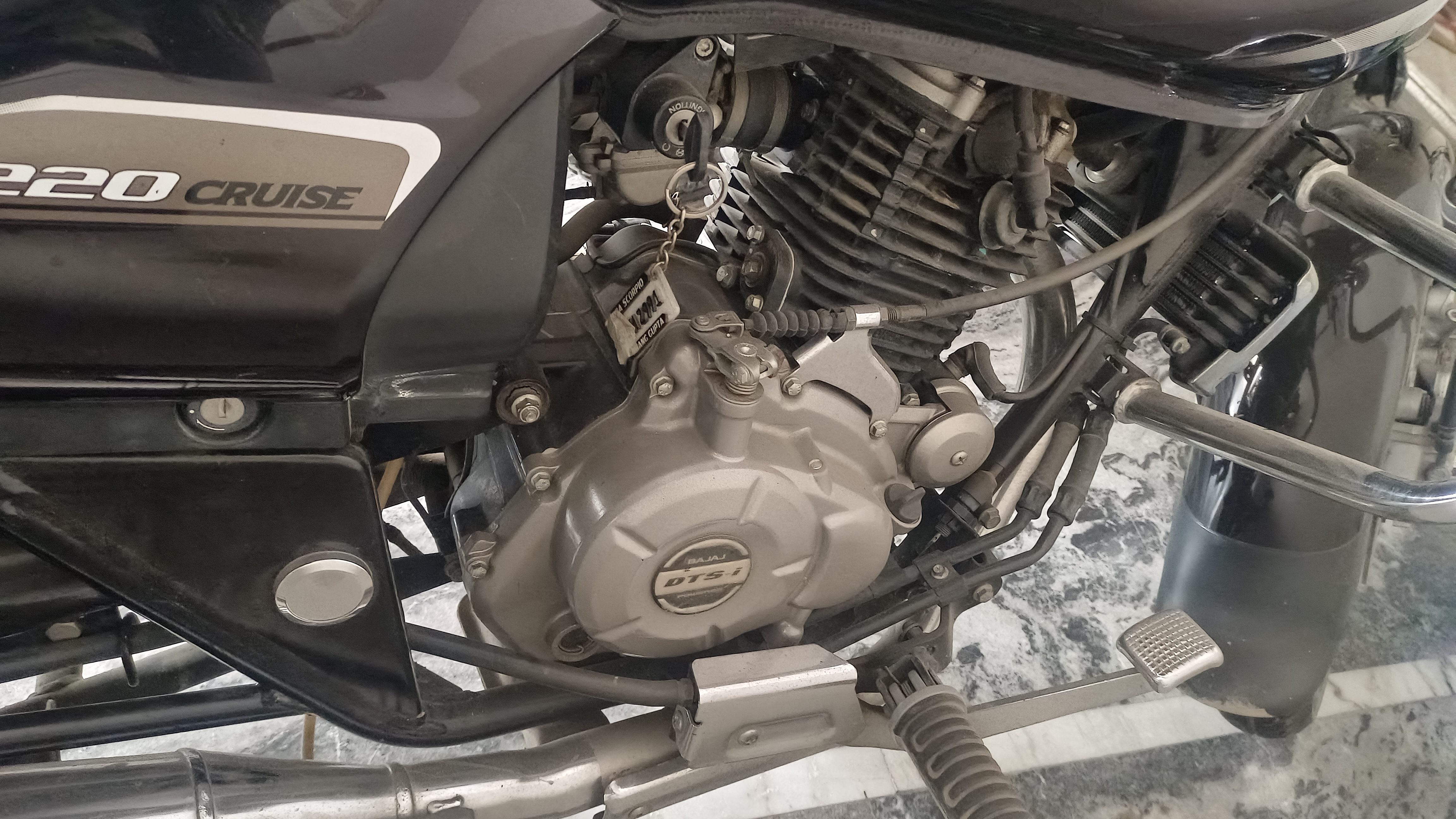 Bajaj Avenger Cruise 220 Price Mileage Images Colours BikeWale