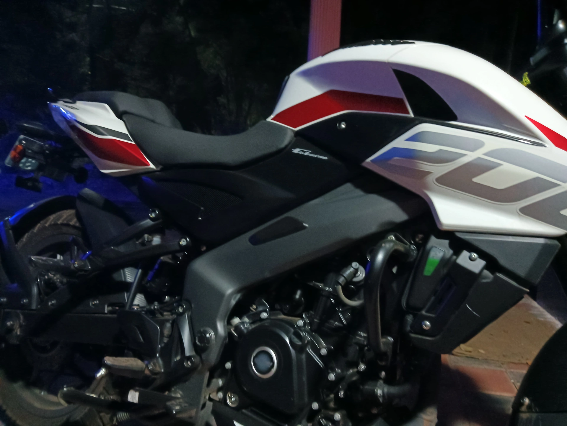 User Review of Pulsar NS200 by Srijith king of 200cc