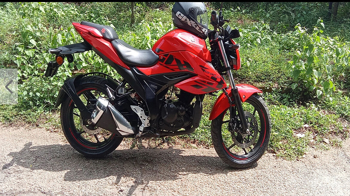 suzuki gixxer 155 red