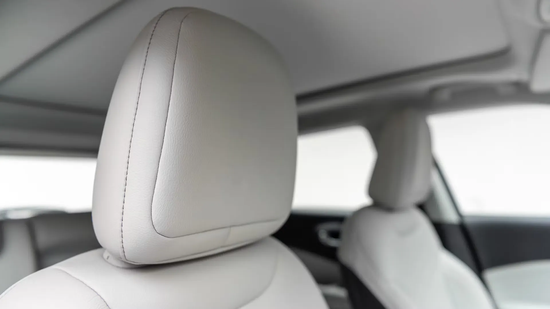 Compass Front Seat Headrest Image, Compass Photos in India CarWale