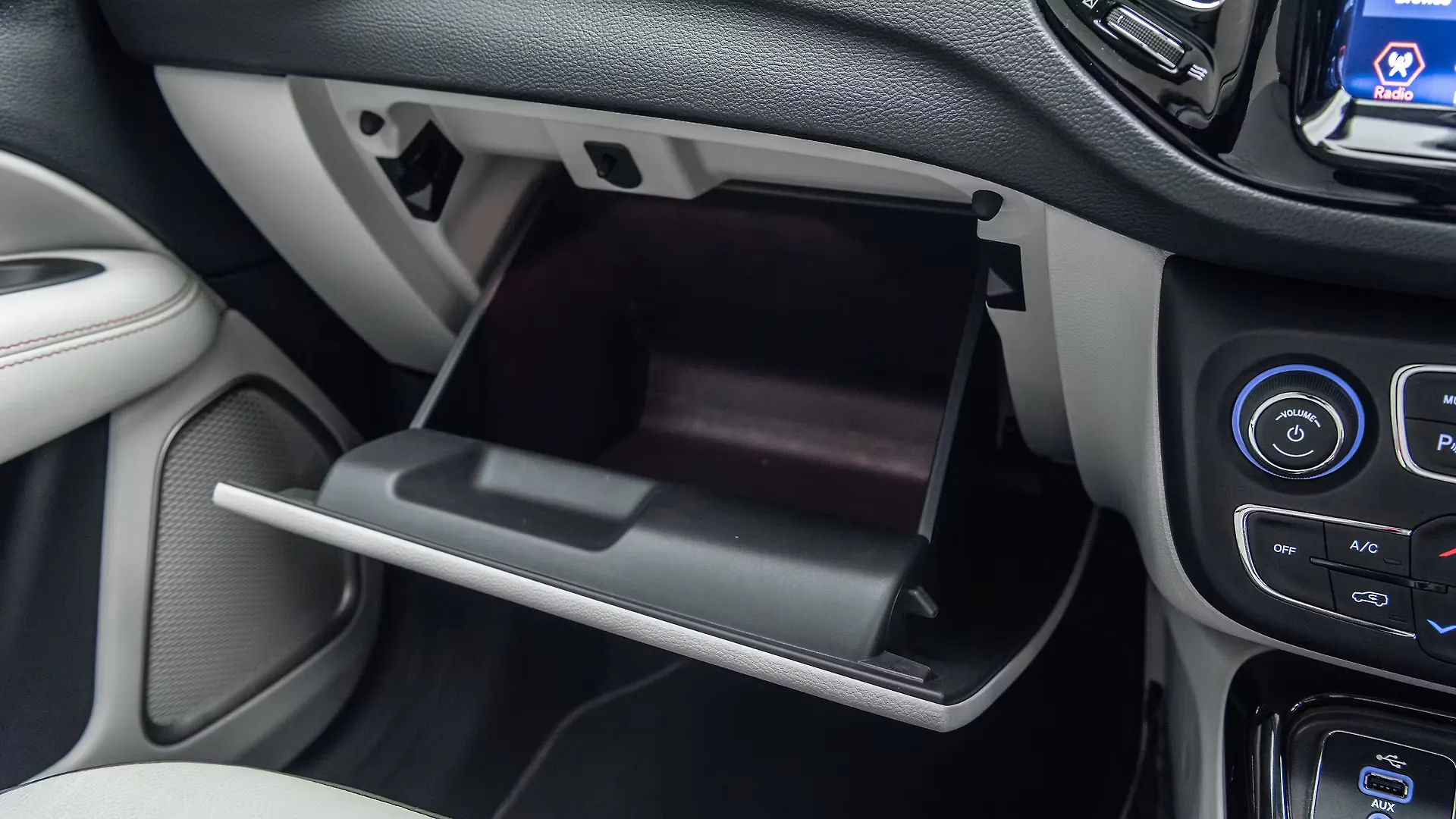 Compass Glove Box Image, Compass Photos in India CarWale