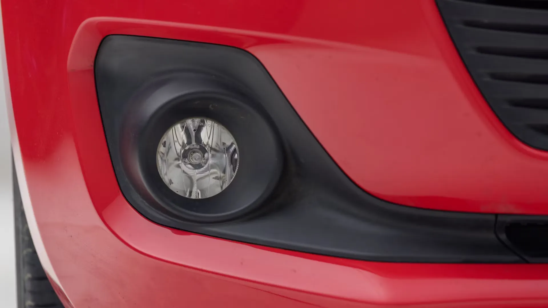 Swift Front Fog Lamp Image, Swift Photos in India CarWale