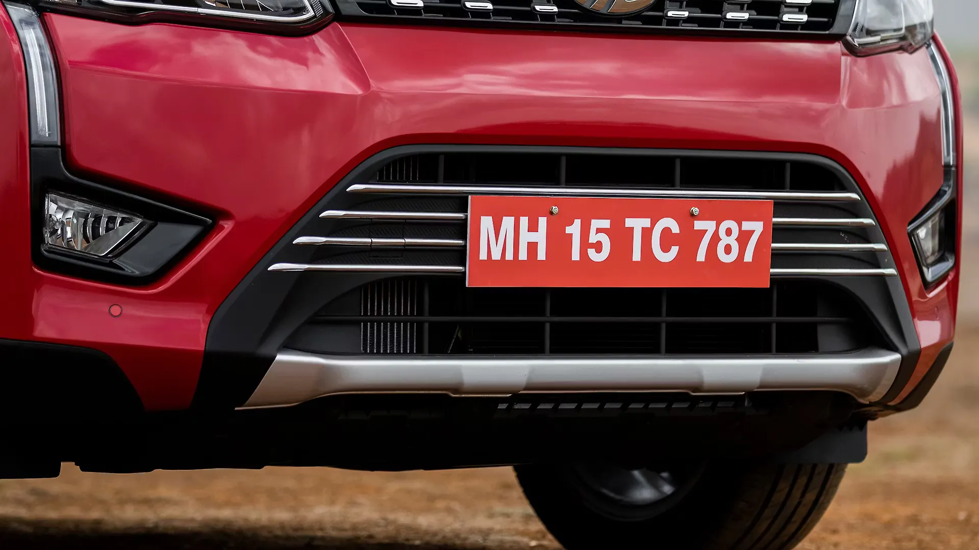 XUV300 Front Bumper Image, XUV300 Photos in India CarWale