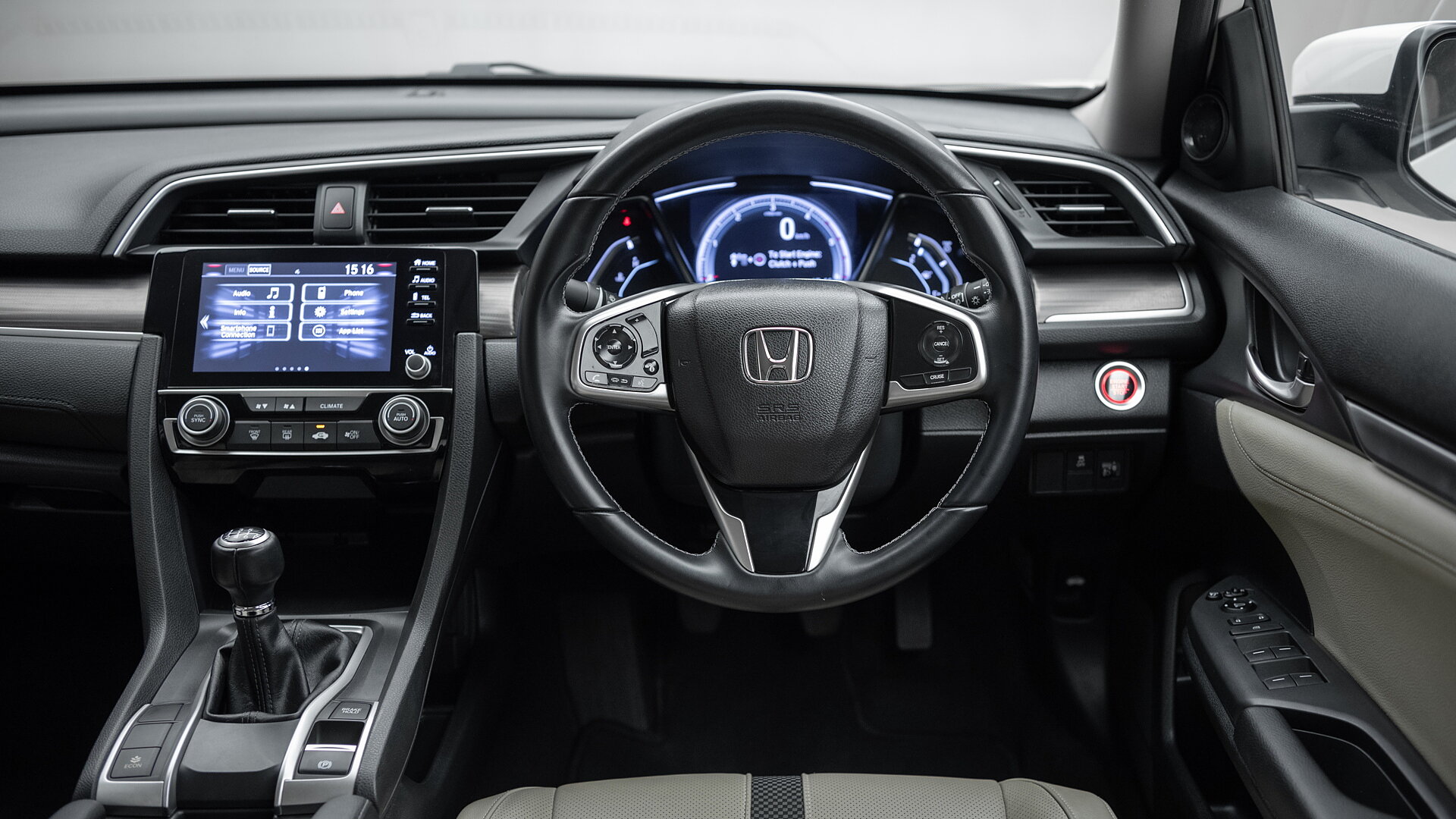 Civic Steering Wheel Image, Civic Photos in India - CarWale