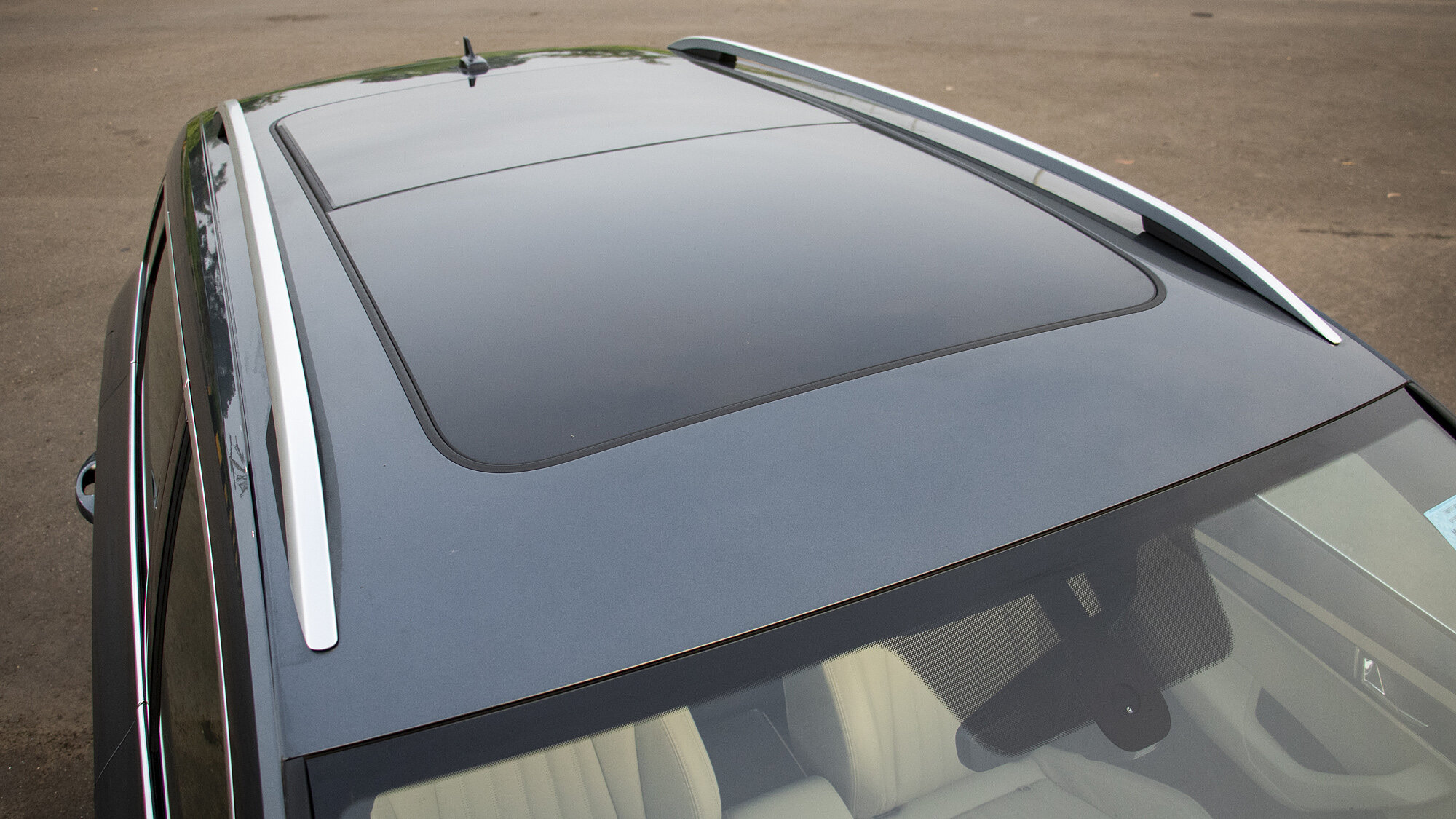 Karoq Car Roof Image, Karoq Photos in India - CarWale