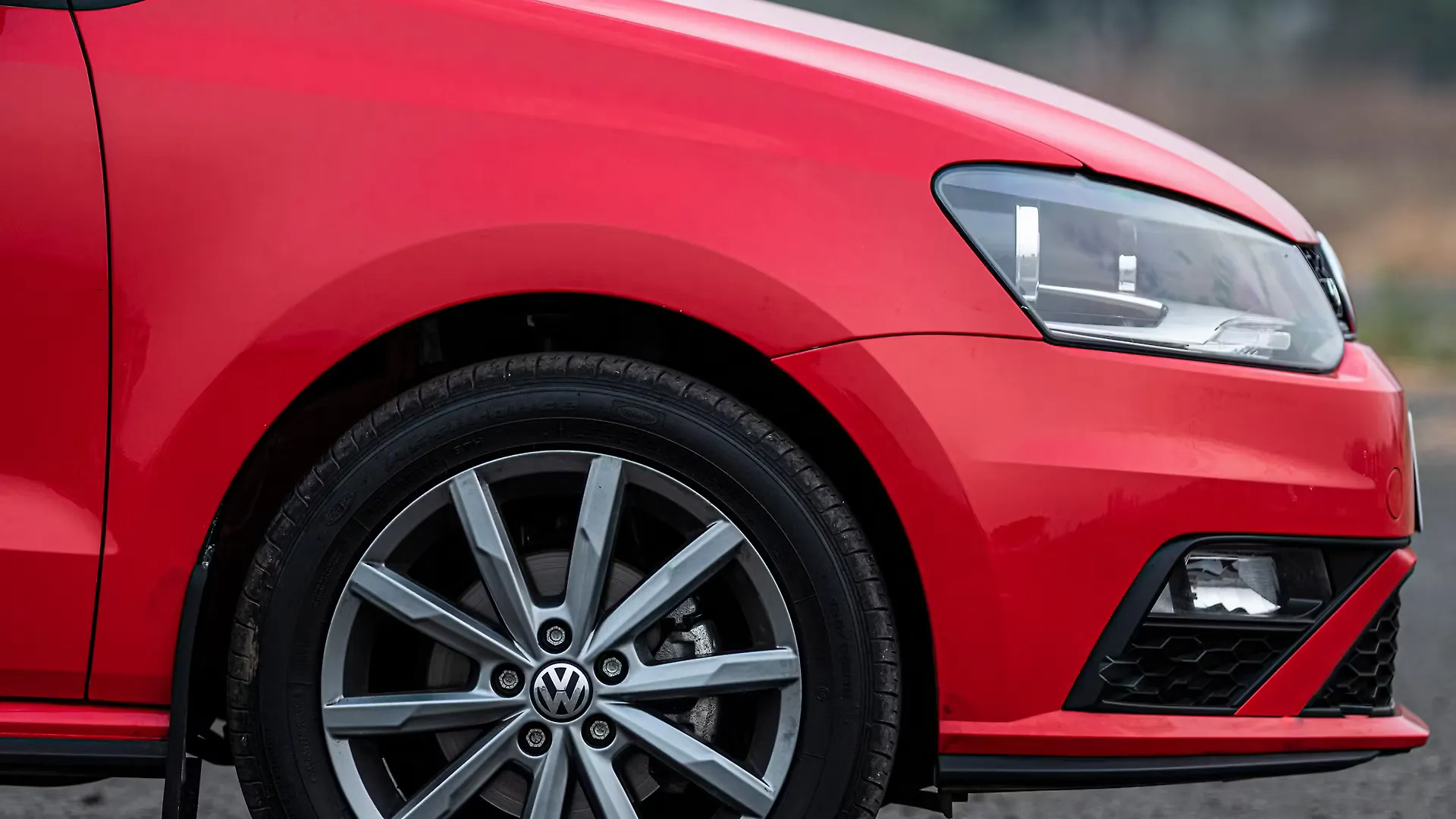Polo Front Fender Image, Polo Photos in India CarWale