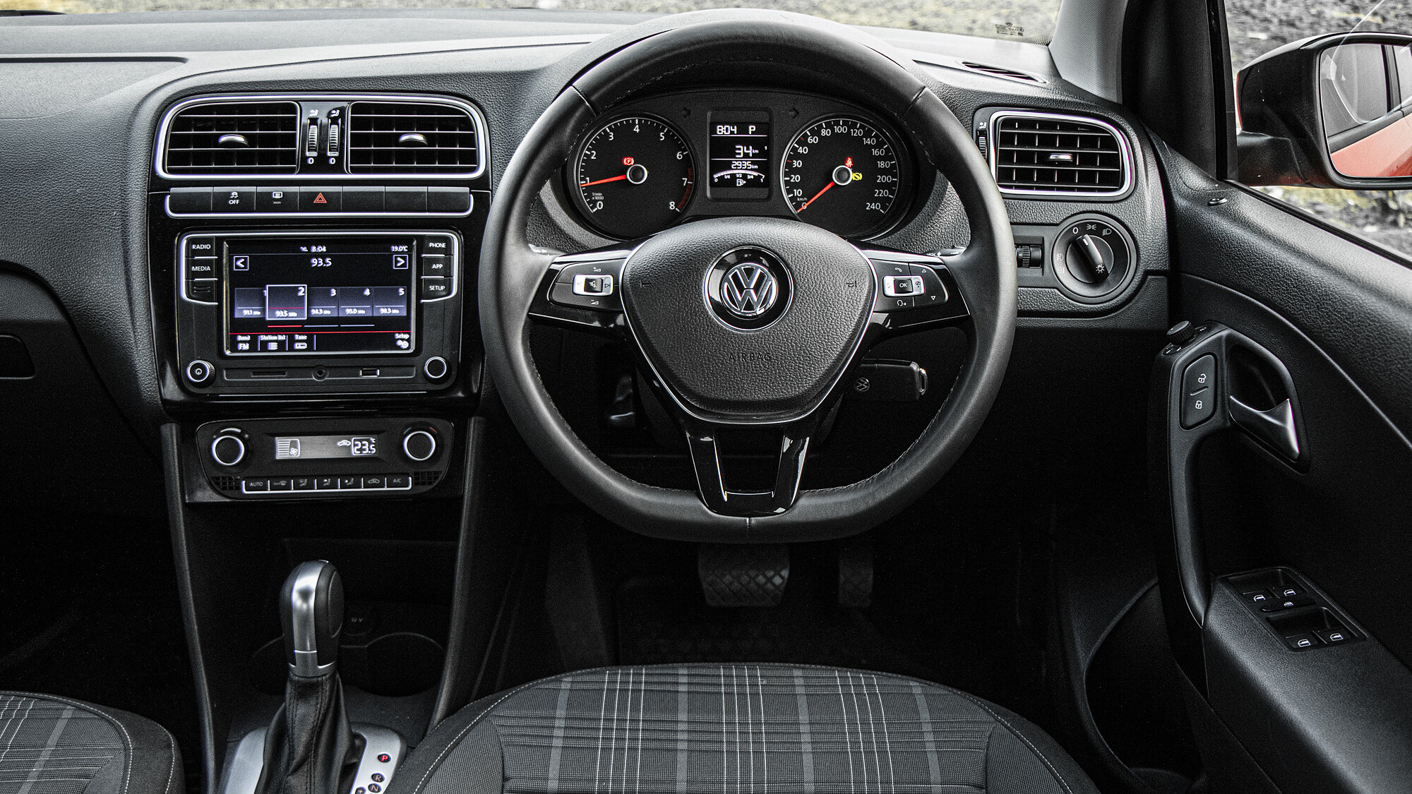 Polo Steering Wheel Image, Polo Photos in India - CarWale