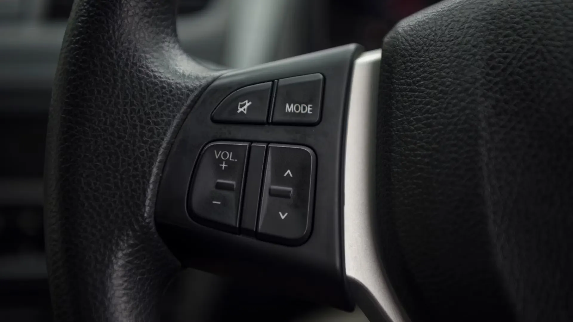 Celerio Steering Mounted Controls Image, Celerio Photos in India CarWale