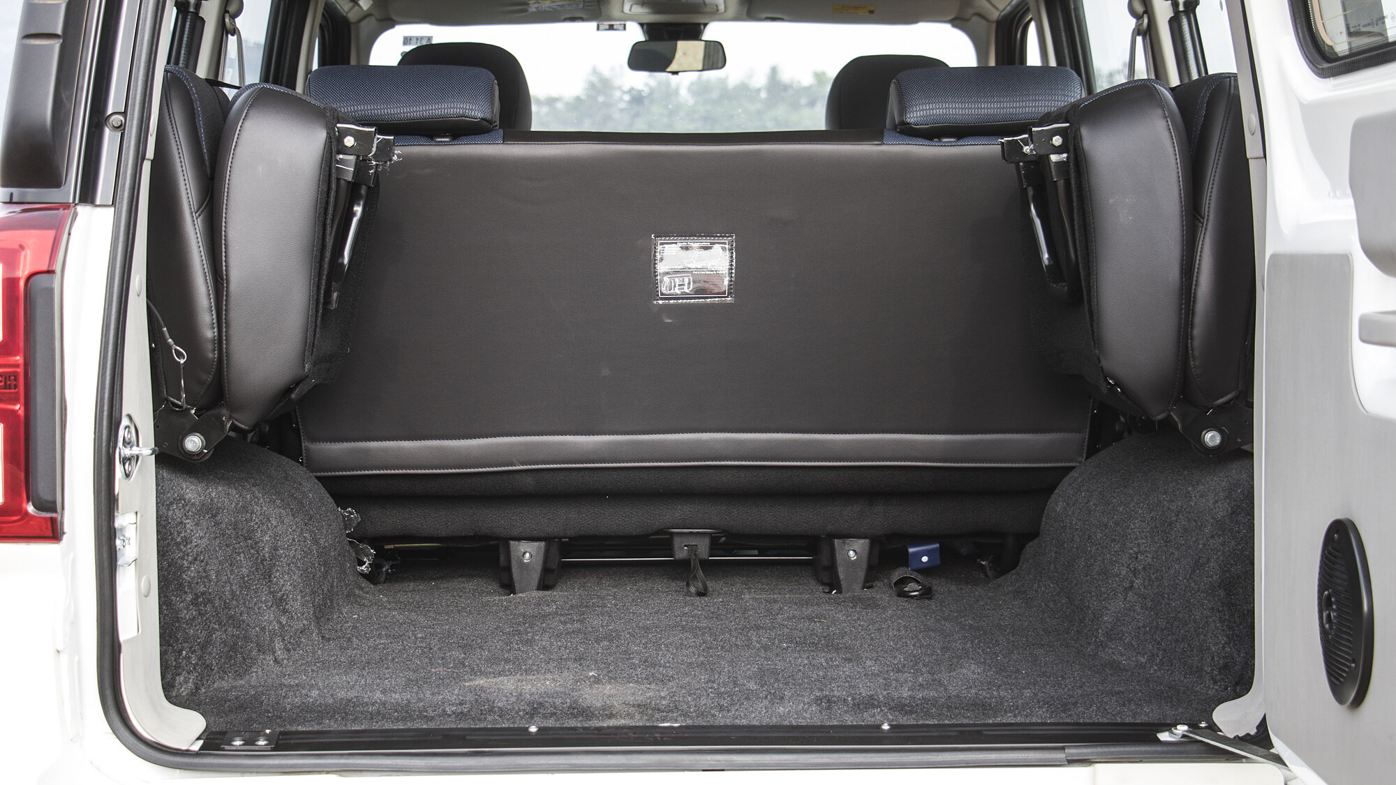 Scorpio Bootspace Rear Seat Folded Image Scorpio Photos In India Carwale