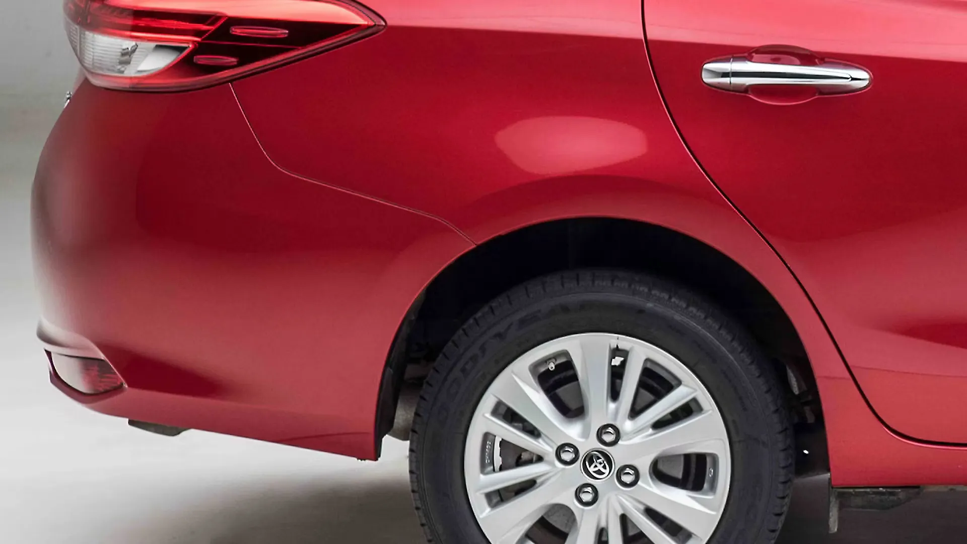 Yaris Rear Fender Image, Yaris Photos in India CarWale