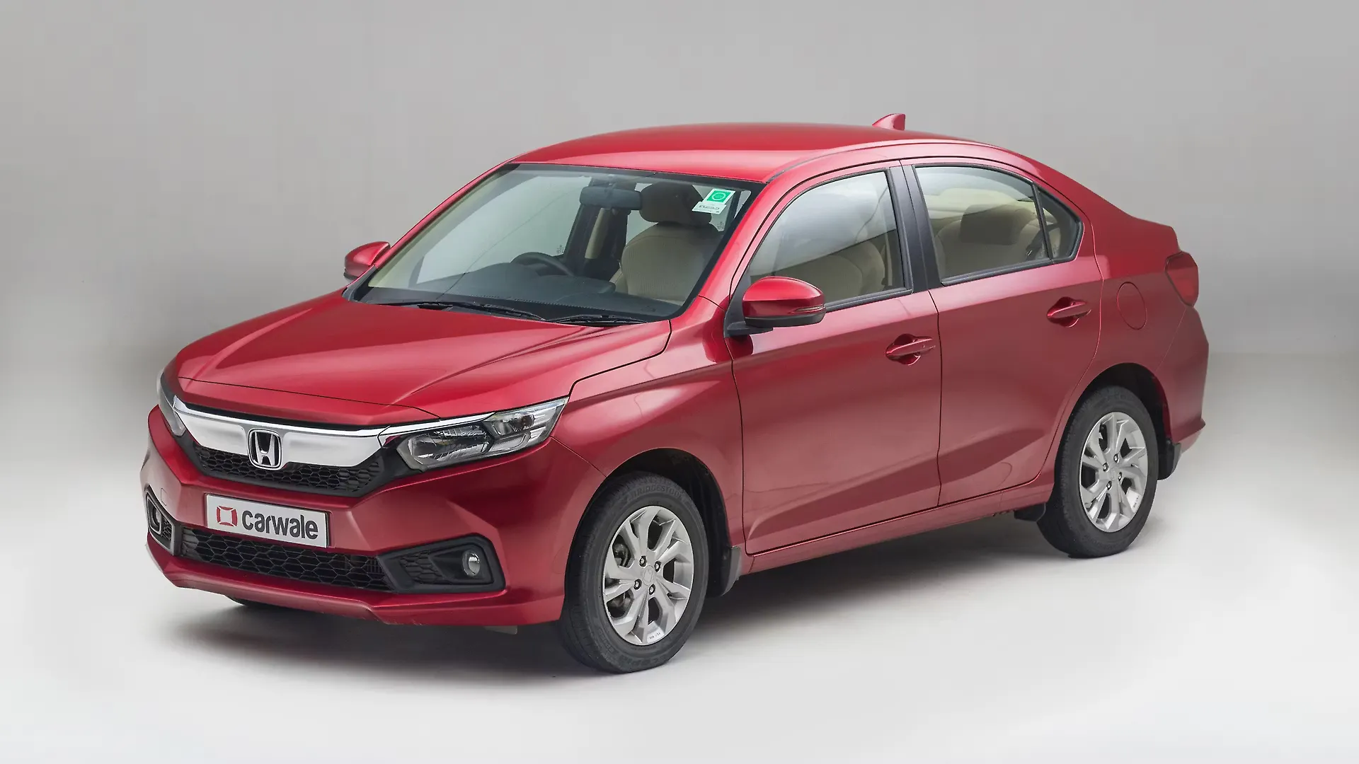 Amaze Left Front Three Quarter Image, Amaze Photos in India - CarWale