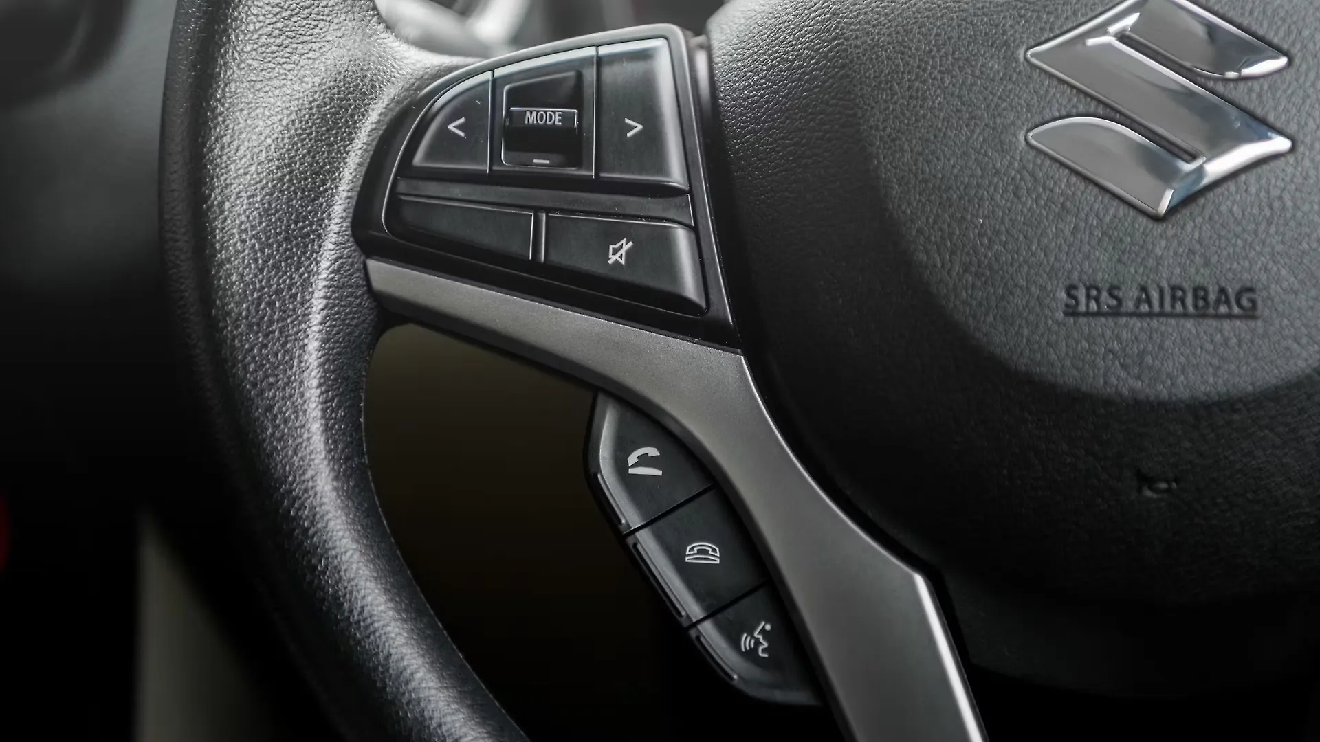 Wagon R Steering Mounted Controls Image, Wagon R Photos in India CarWale