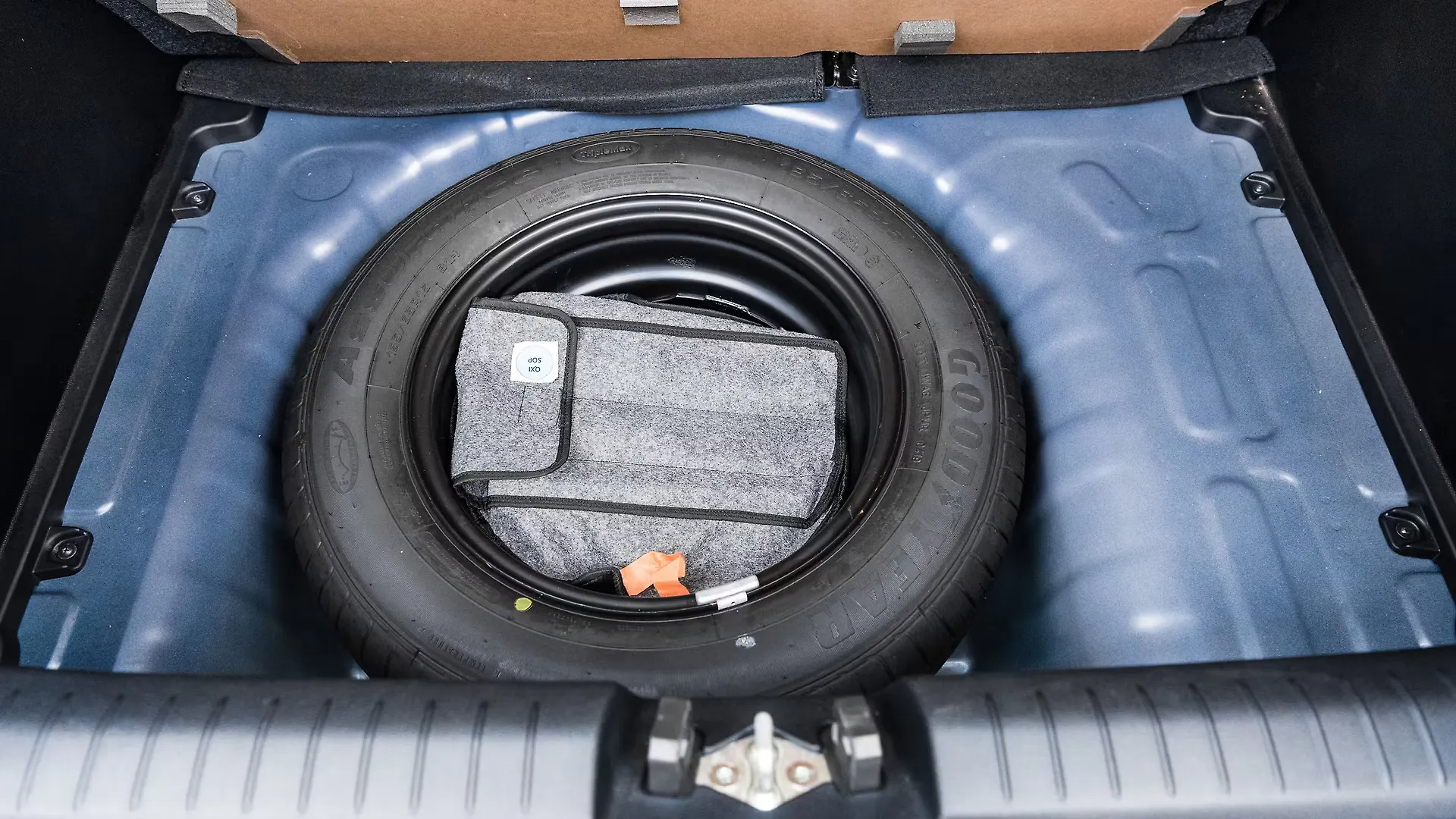 Venue Under Boot/Spare Wheel Image, Venue Photos in India CarWale