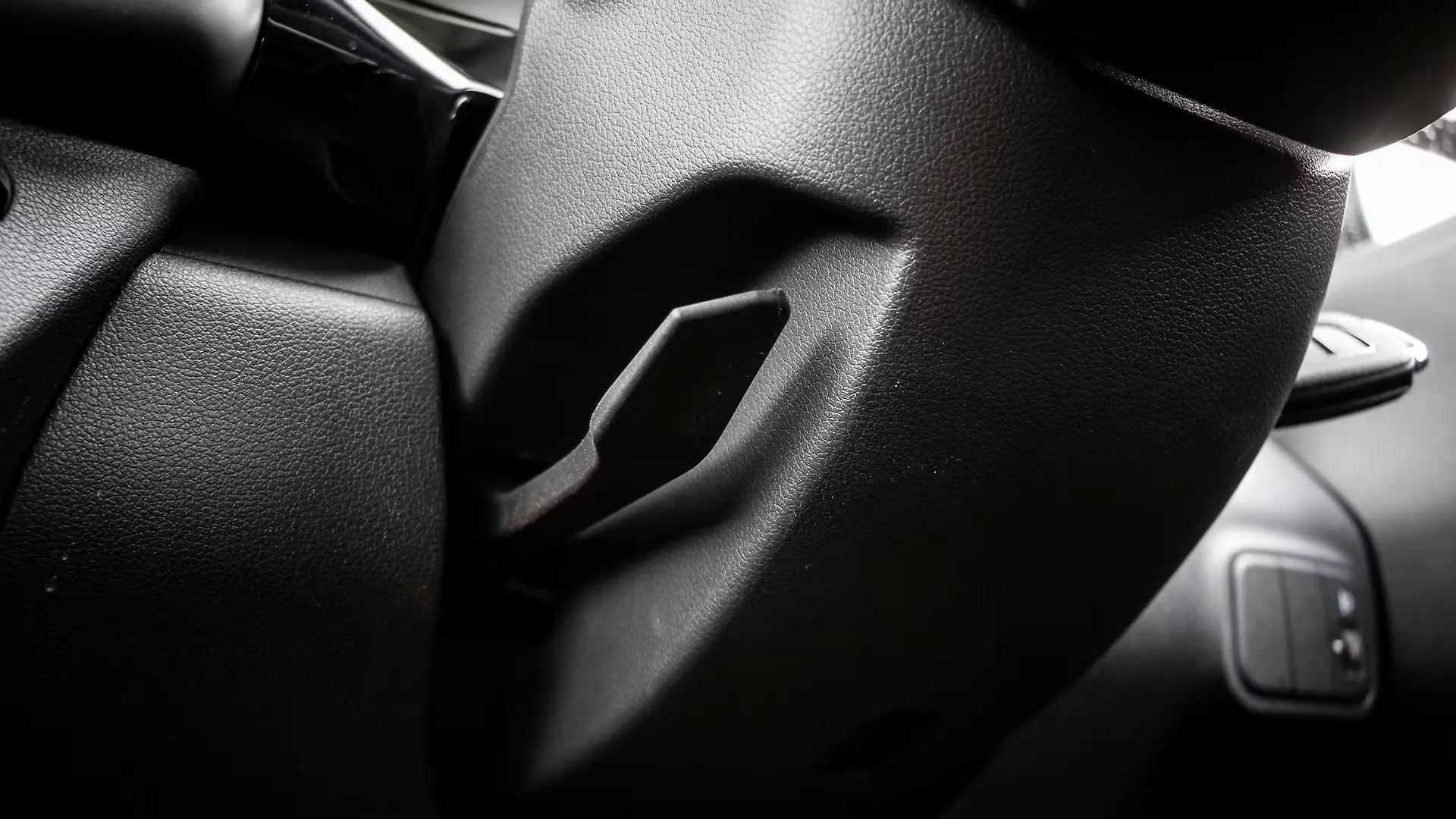 Grand i10 Nios Steering Adjustment Lever/Controller Image, Grand i10