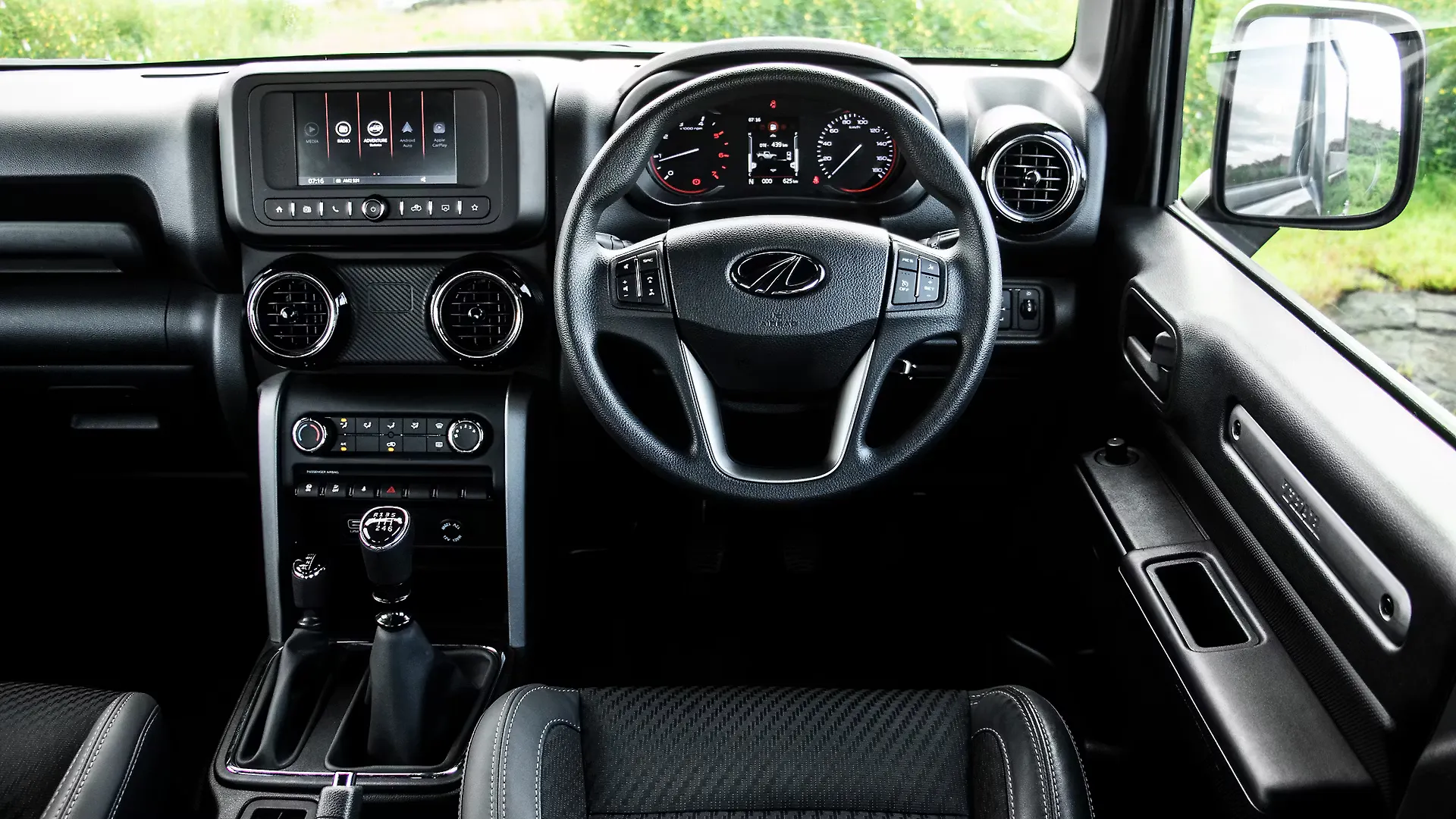 Thar Steering Wheel Image, Thar Photos in India CarWale