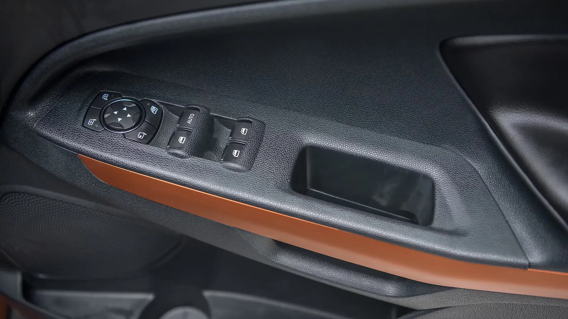 EcoSport Front Driver Power Window Switches Image, EcoSport Photos in