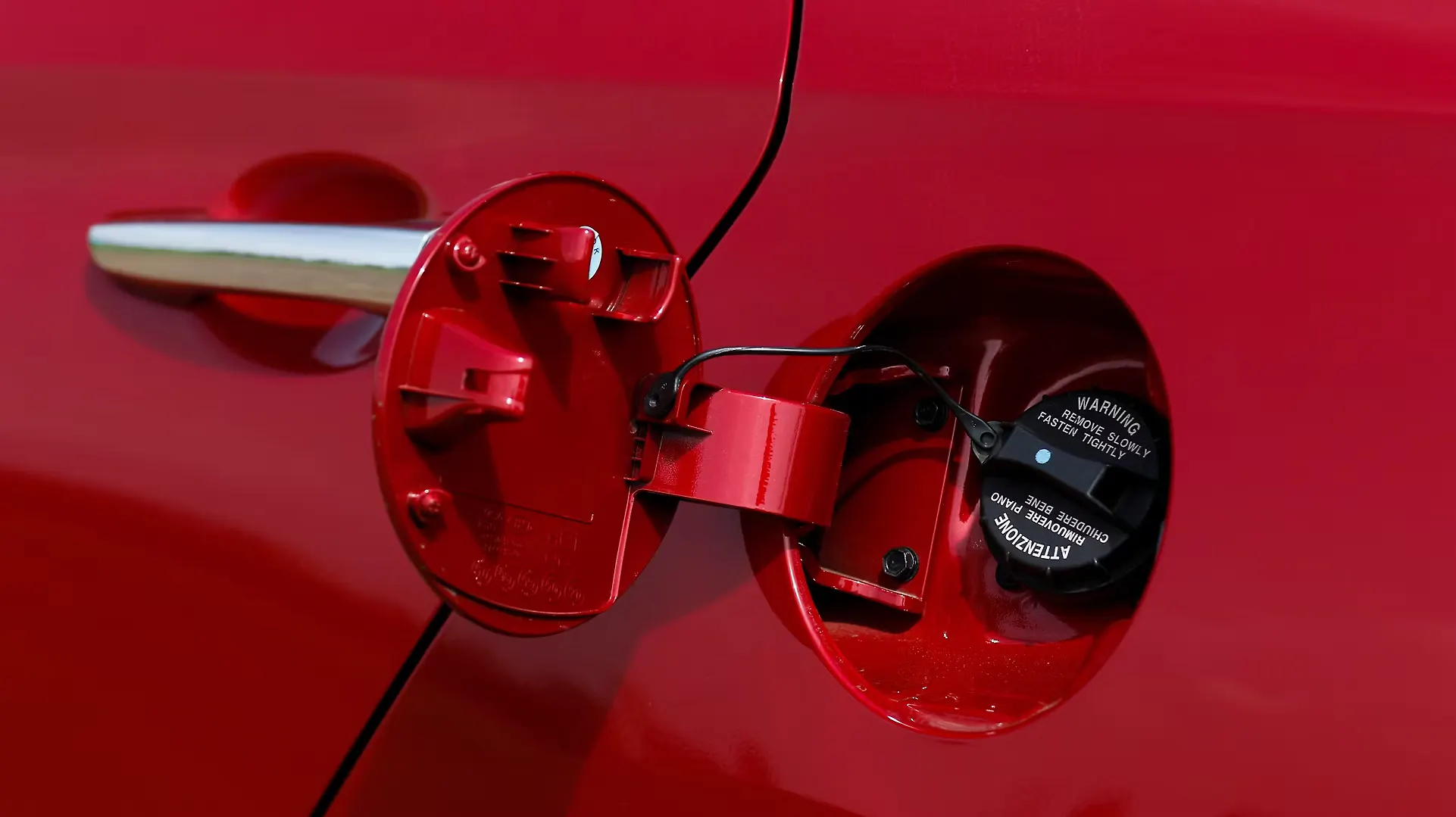 Verna Open Fuel Lid Image, Verna Photos in India CarWale