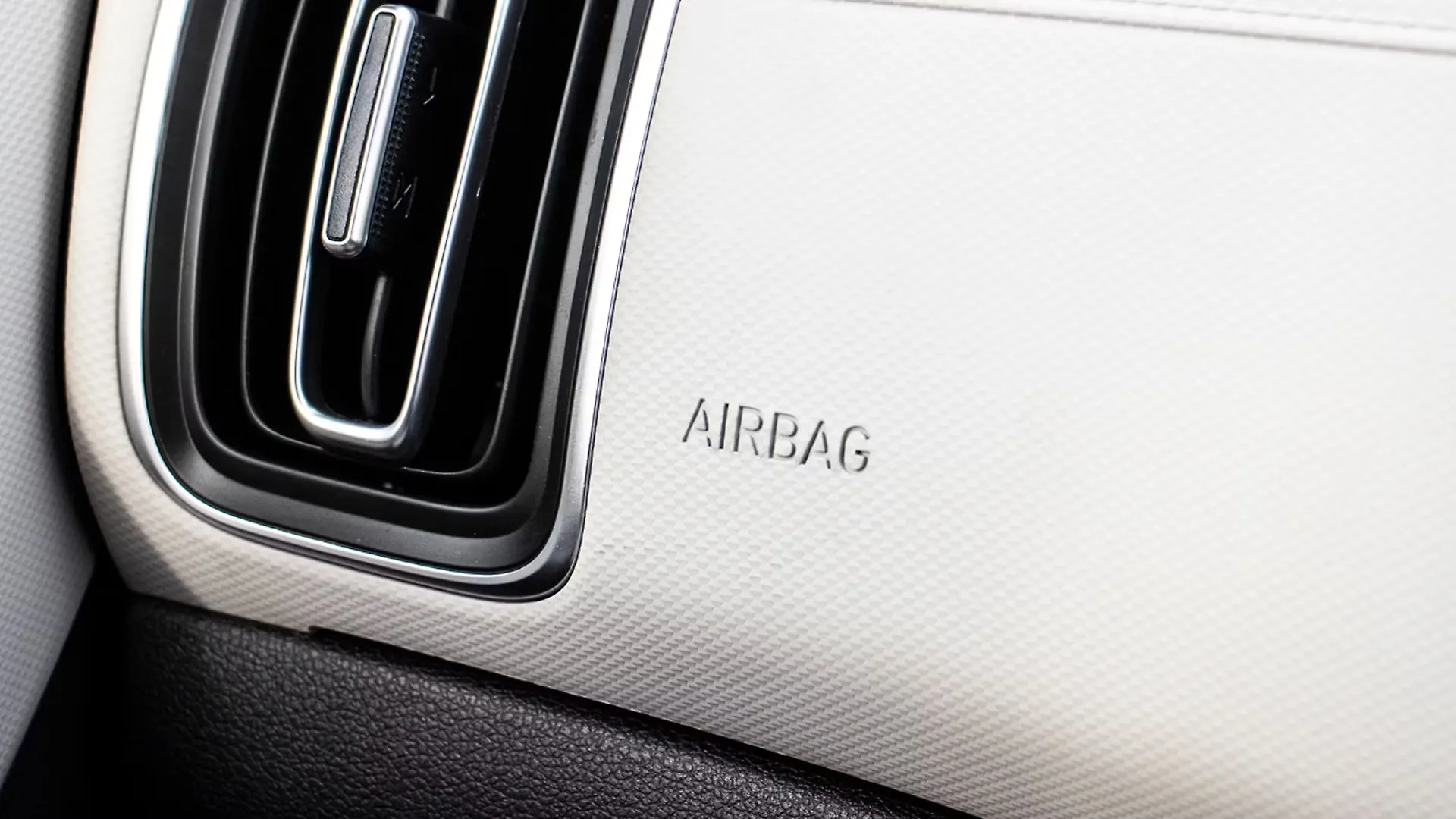 Creta Front Passenger Airbag Image, Creta Photos in India CarWale