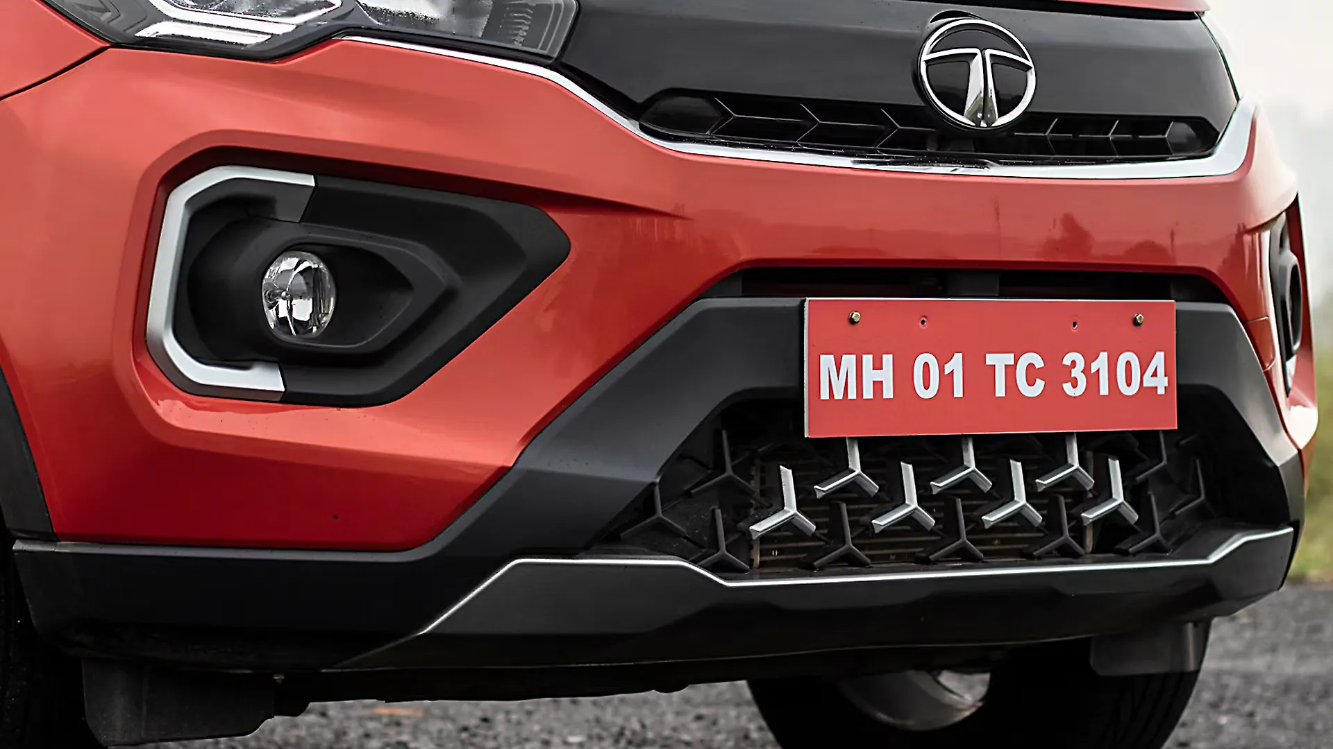 Nexon Front Bumper Image, Nexon Photos in India CarWale