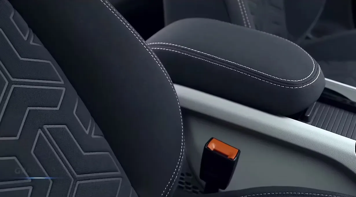 Nexon Front Centre Arm Rest Image, Nexon Photos in India CarWale