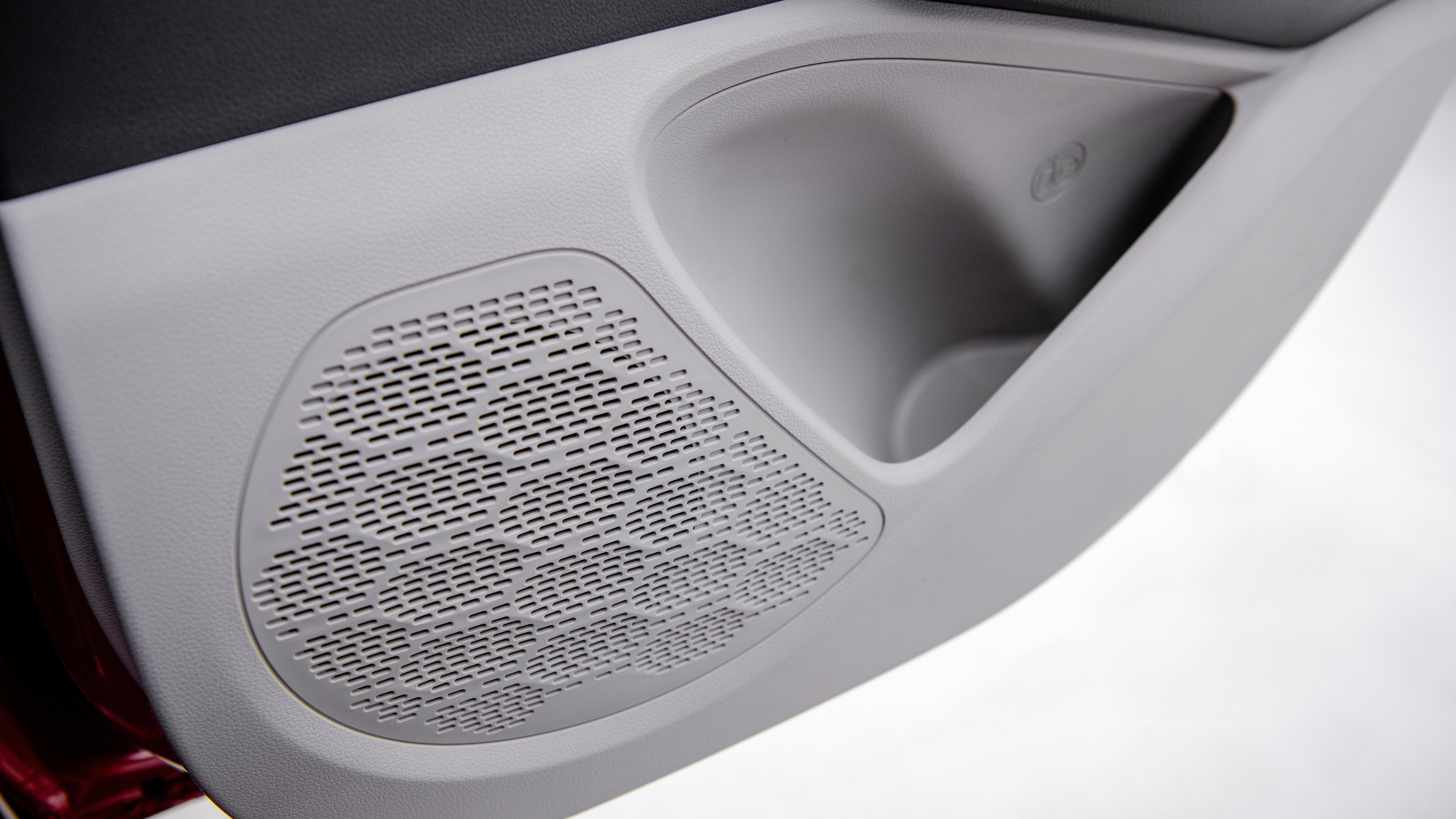 Aura Rear Speakers Image, Aura Photos In India - Carwale