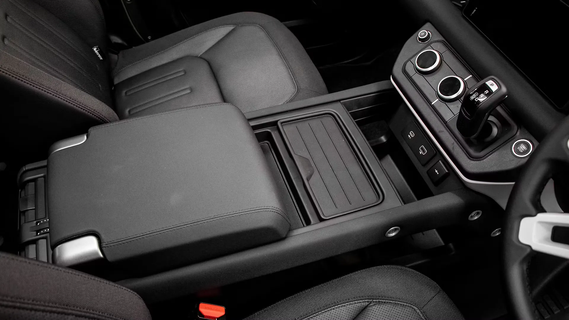 Defender Center Console/Centre Console Storage Image, Defender Photos