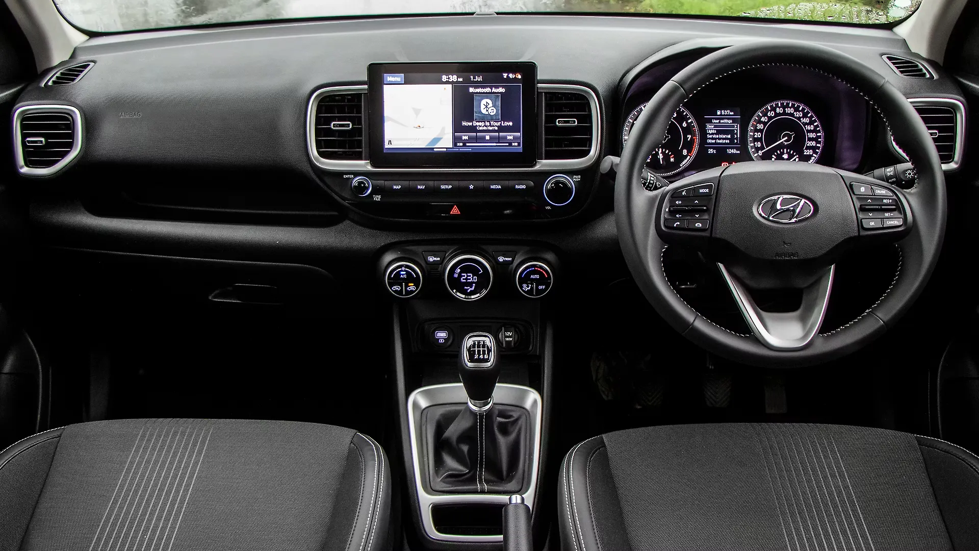 Venue Interior Image, Venue Photos in India CarWale