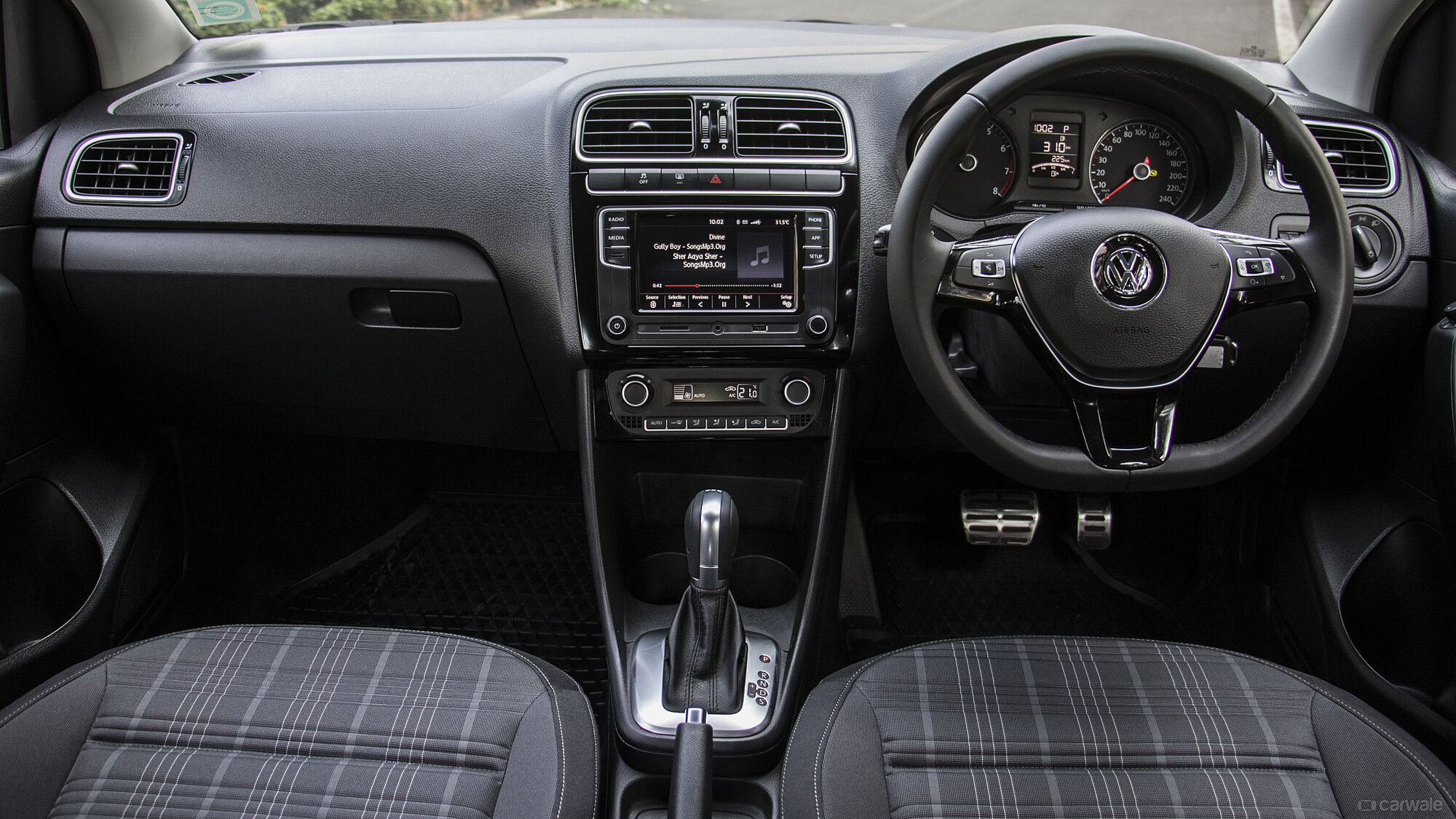 Polo Dashboard Image, Polo Photos in India - CarWale