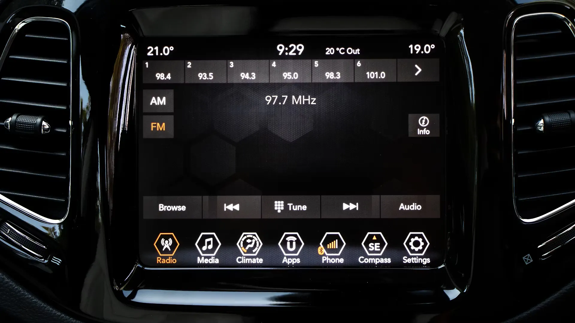 Compass Instrument Panel Image, Compass Photos in India CarWale