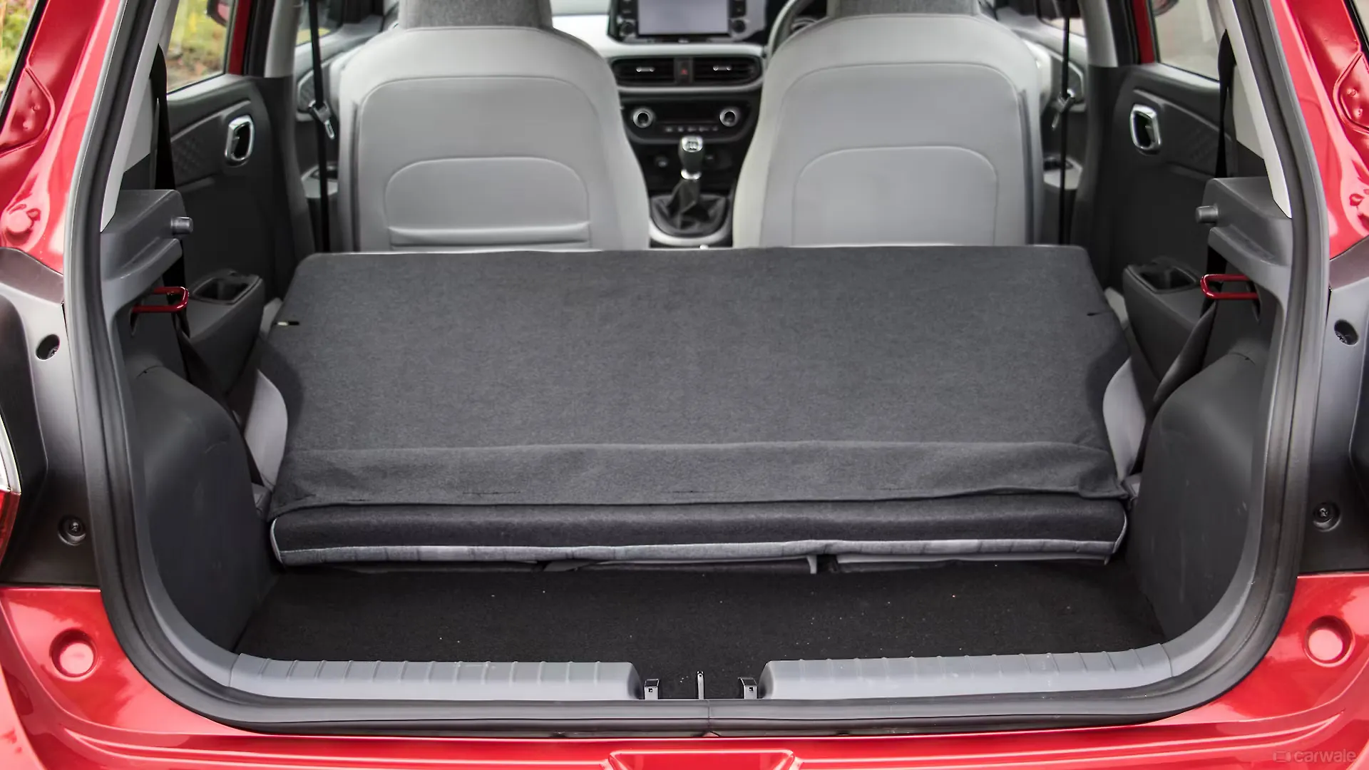 Grand i10 Nios Boot Space Image, Grand i10 Nios Photos in India - CarWale