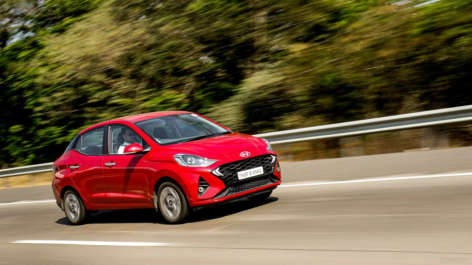 Aura Exterior Image, Aura Photos in India CarWale