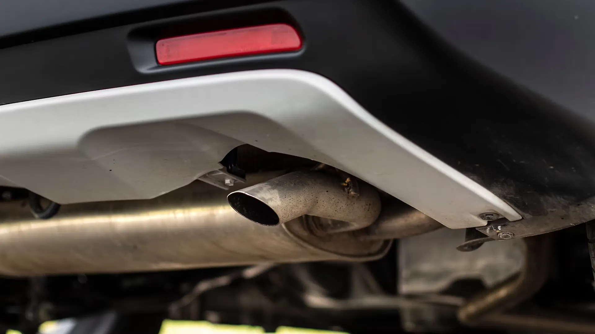 SCross Exhaust Pipes Image, SCross Photos in India CarWale