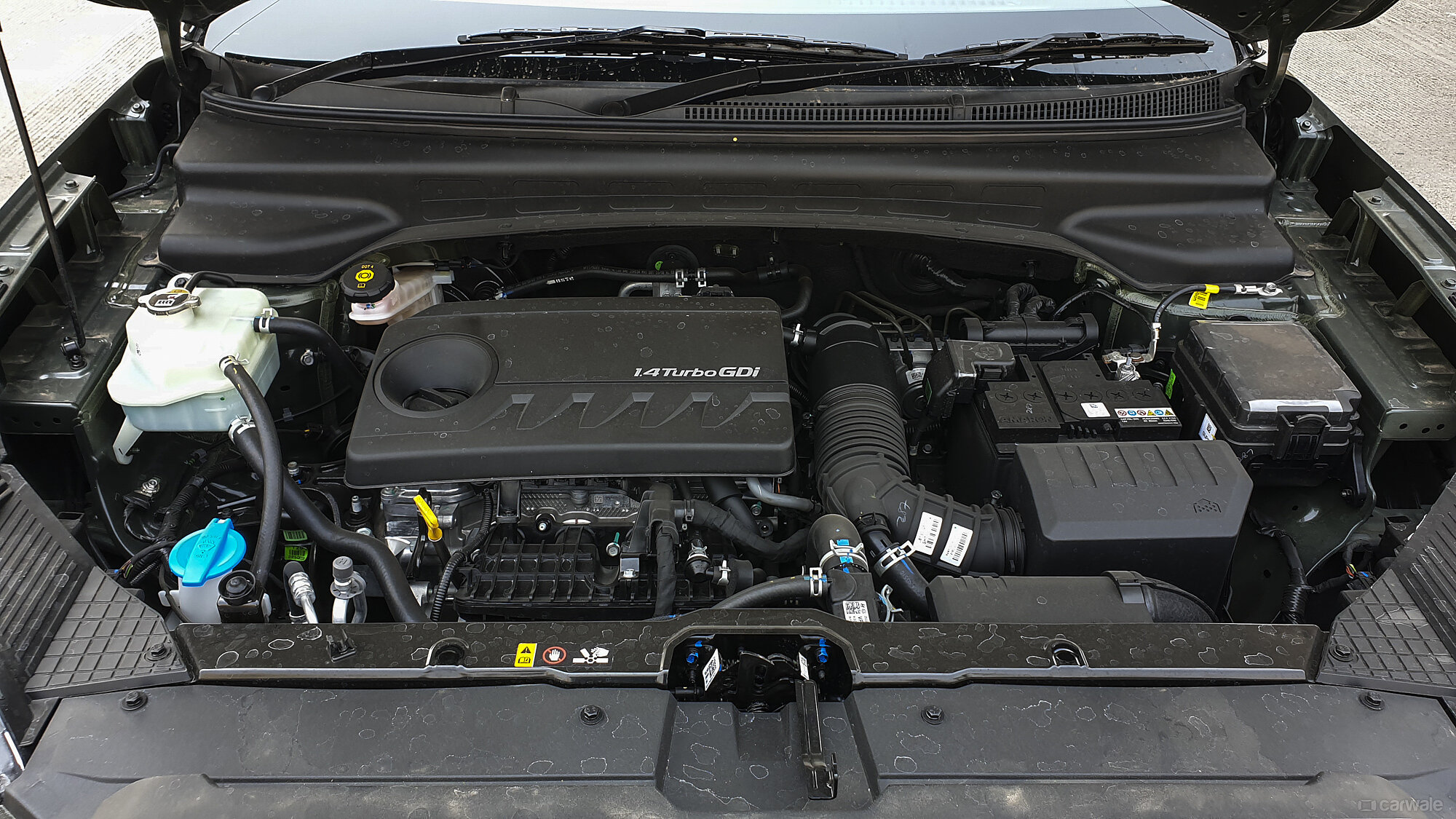 Creta Engine Bay Image, Creta Photos in India - CarWale