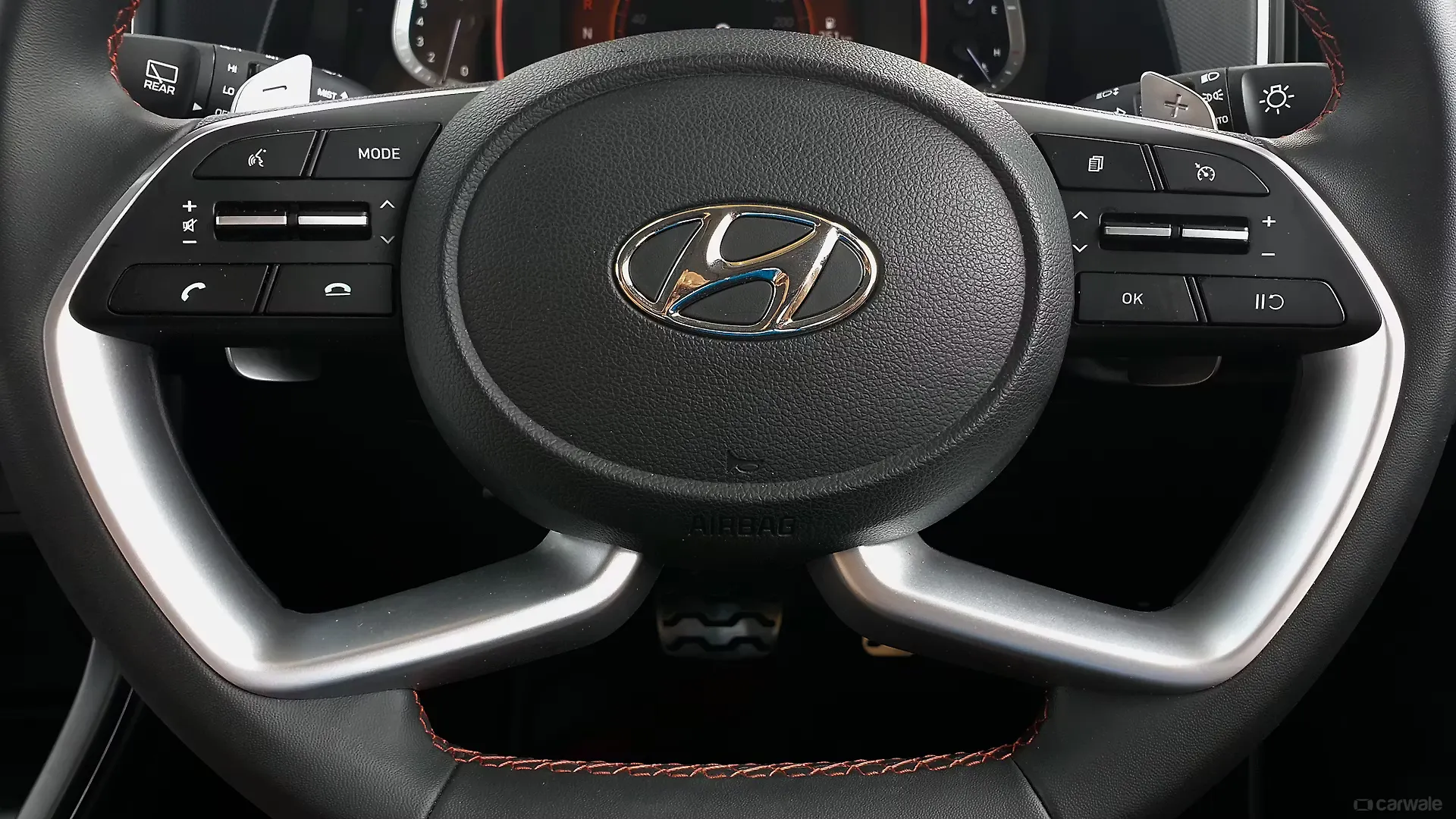 Creta Steering Wheel Image, Creta Photos in India CarWale