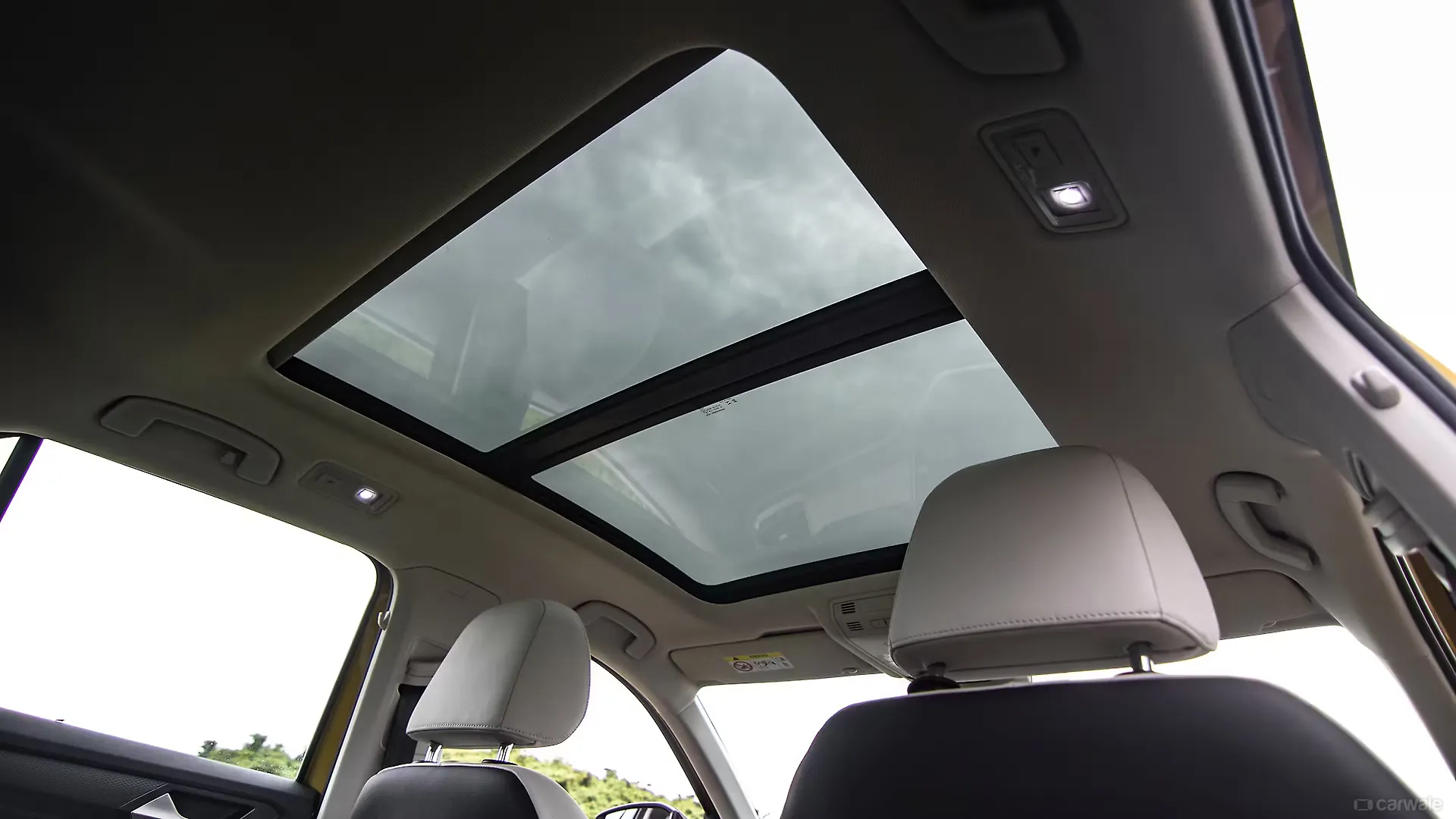 TRoc Sunroof/Moonroof Image, TRoc Photos in India CarWale