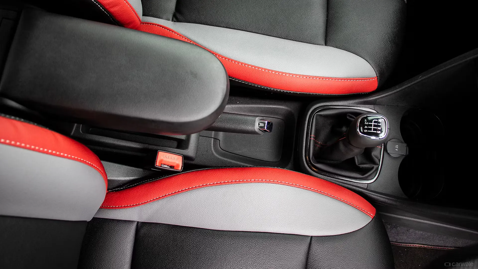 Rapid TSI Center Console/Centre Console Storage Image, Rapid TSI Photos