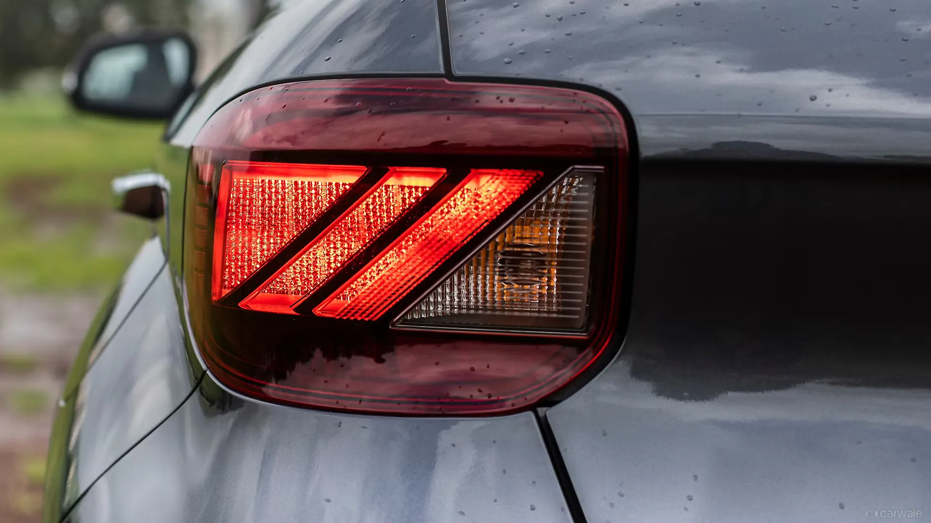 Venue Tail Light/Tail Lamp Image, Venue Photos in India CarWale